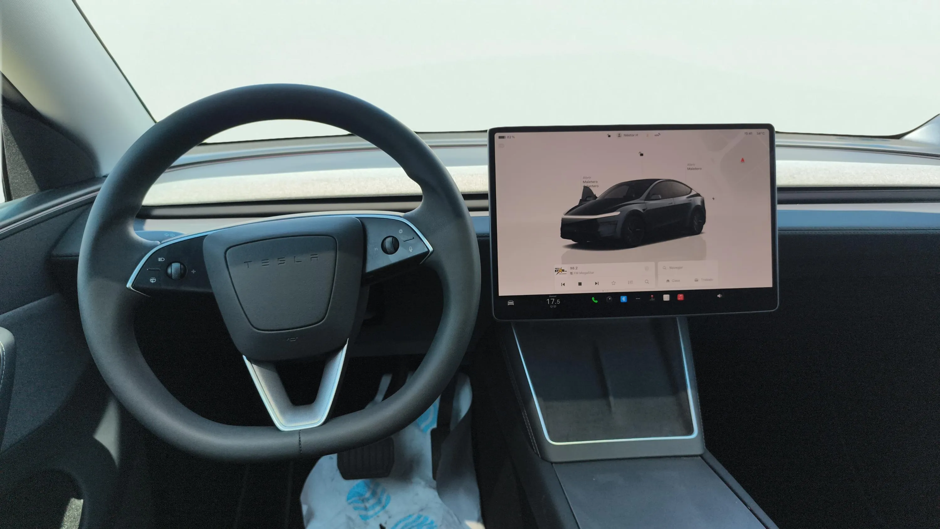 Tesla Model Y Gran autonomía con tracción trasera - foto 9