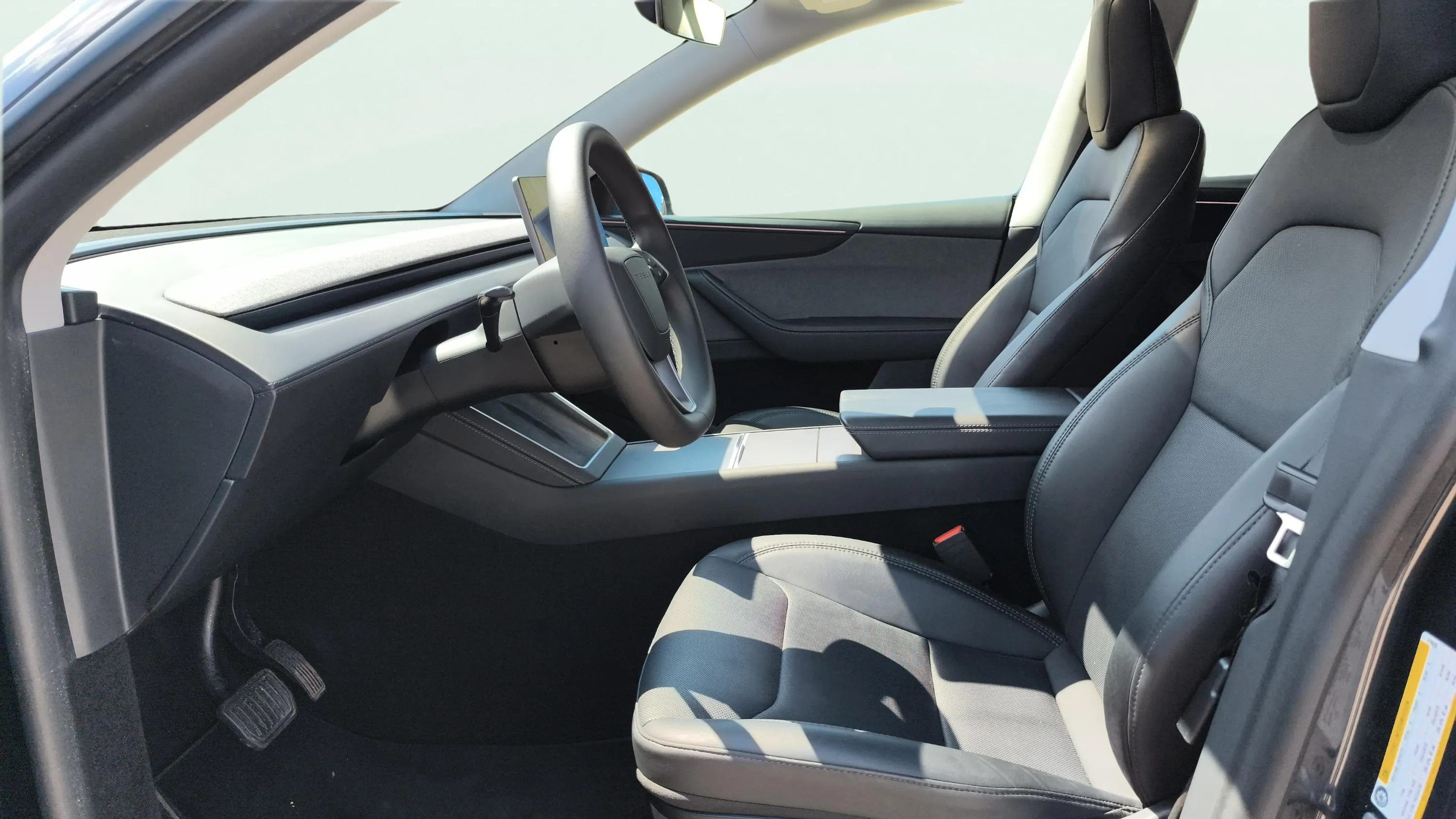 Tesla Model Y Gran autonomía con tracción trasera - foto 16