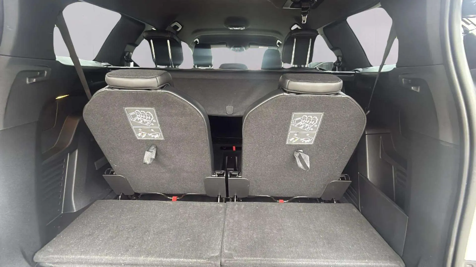 Peugeot 5008 1.5 BlueHDi GT EAT8 - foto 12