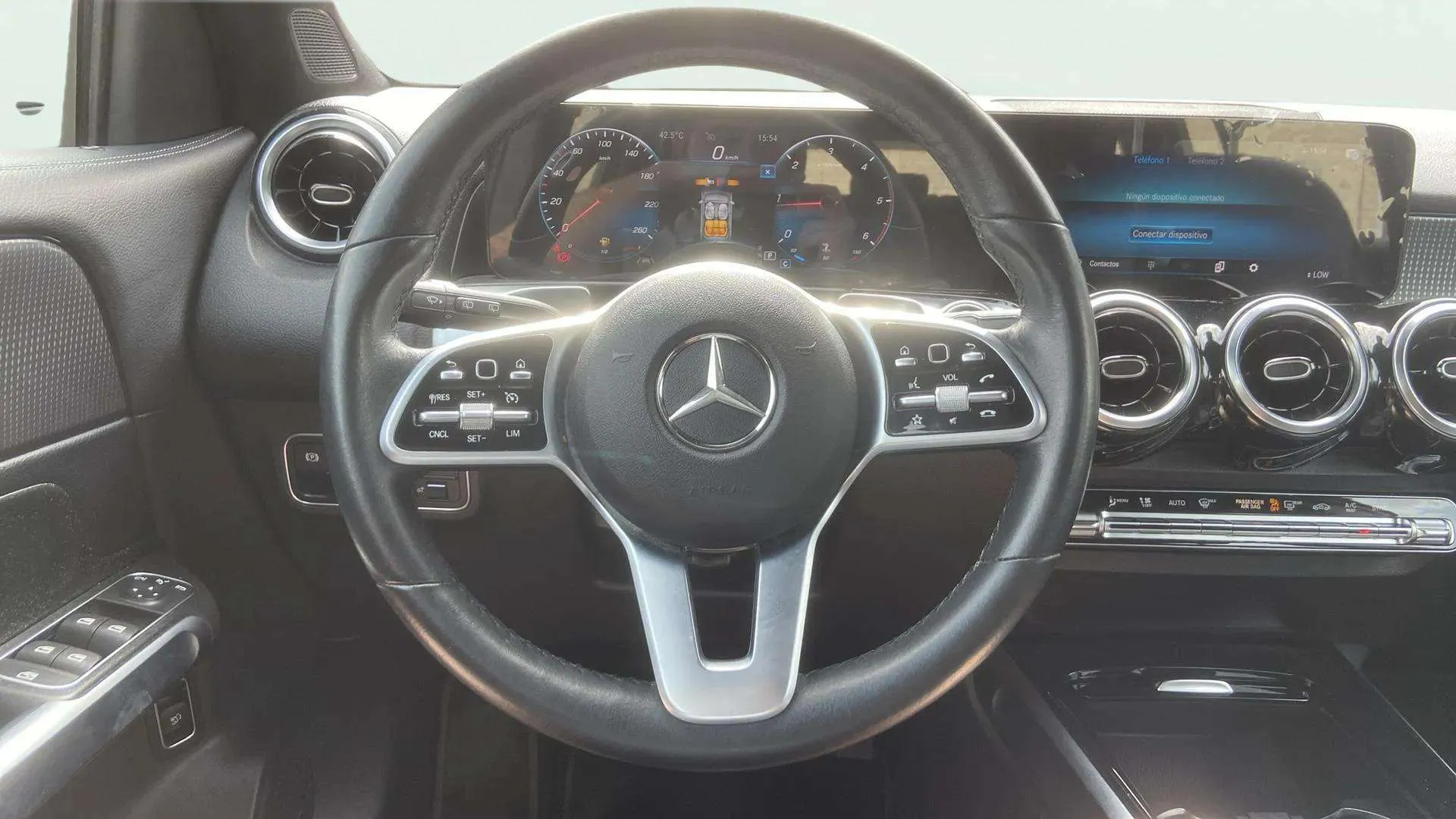 Mercedes-Benz GLB 200d 8G-DCT - foto 13