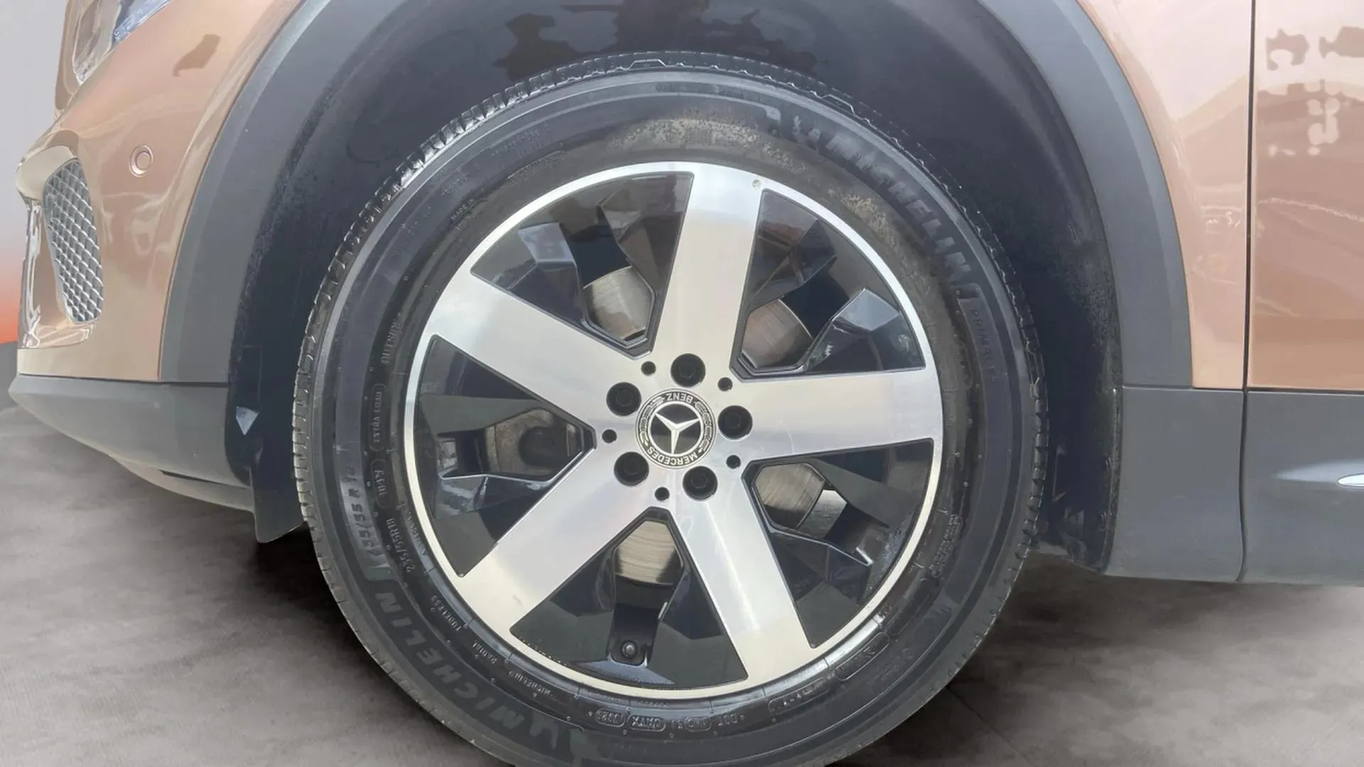 Mercedes-Benz GLB 200d 8G-DCT - foto 8