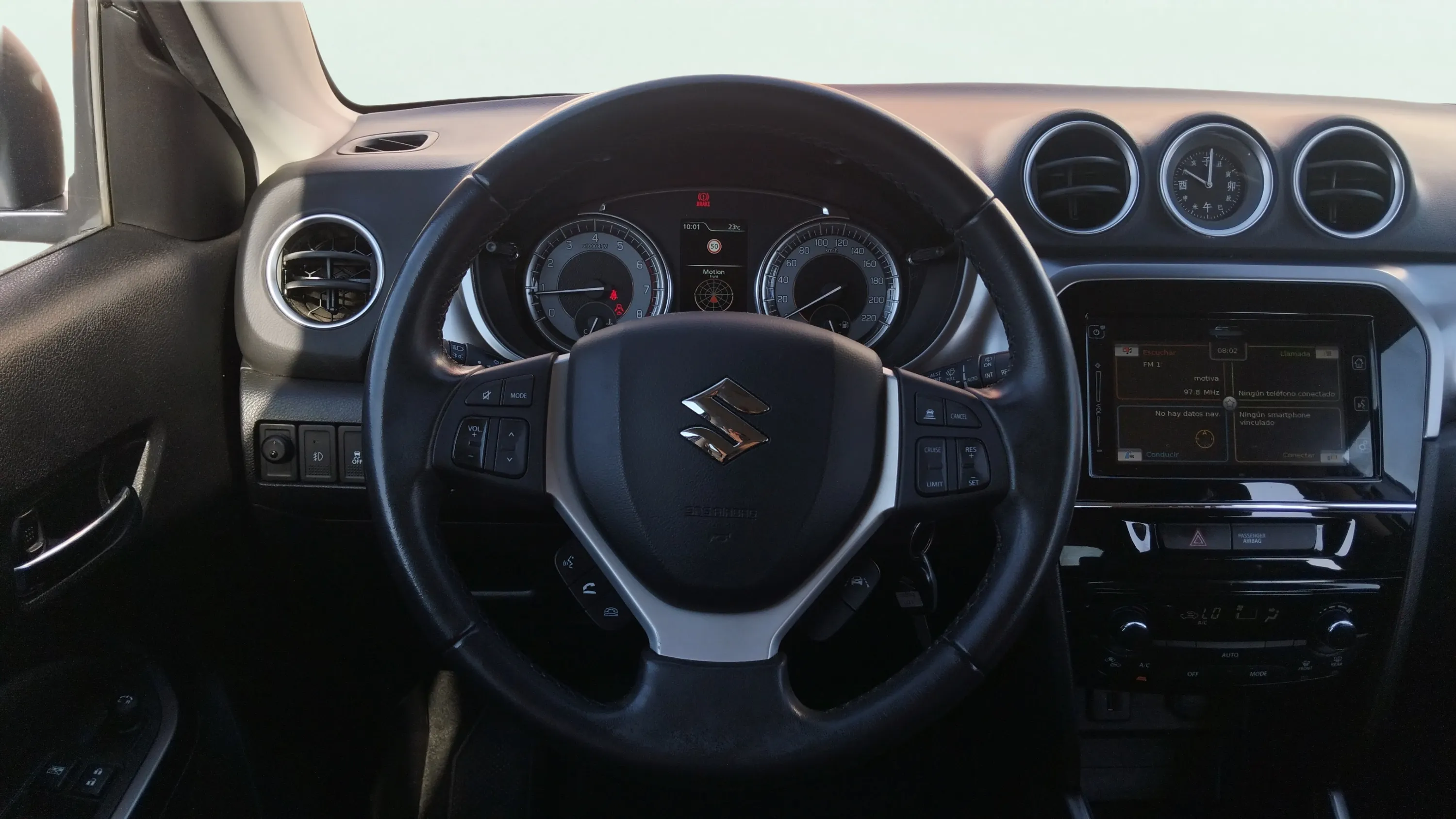 Suzuki Vitara 1.4 T GLE Mild Hybrid - foto 14