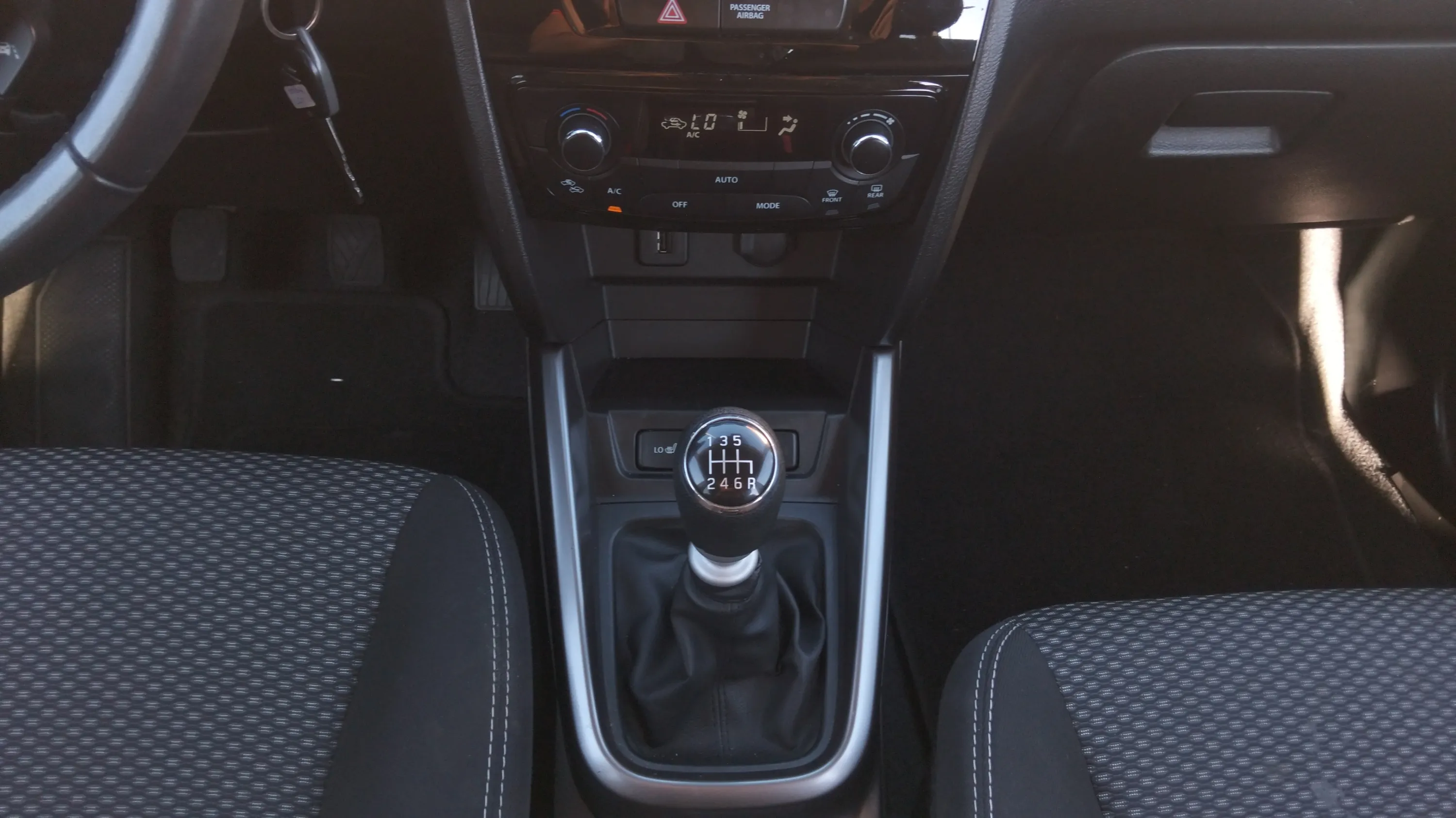 Suzuki Vitara 1.4 T GLE Mild Hybrid - foto 16