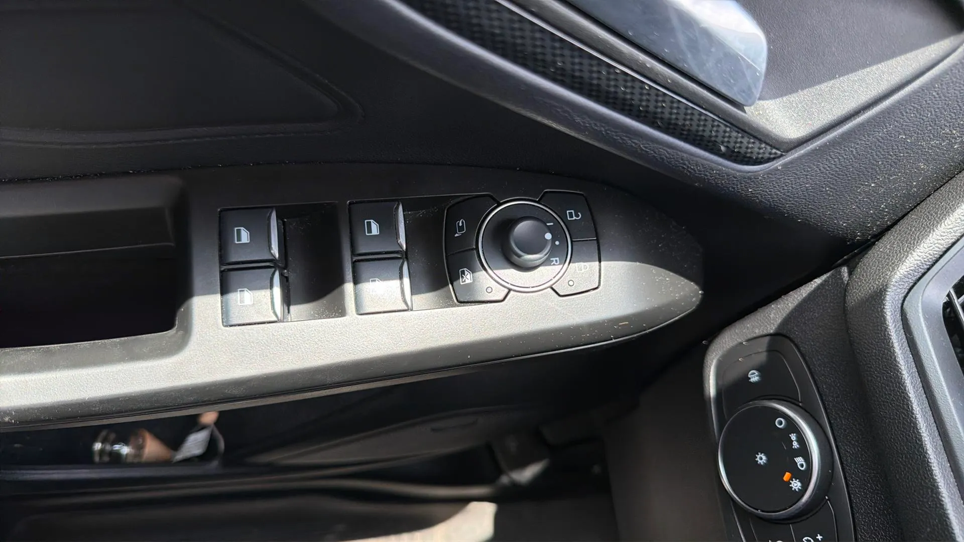 Ford Focus ST Edition 2.3 EcoBoost - foto 24