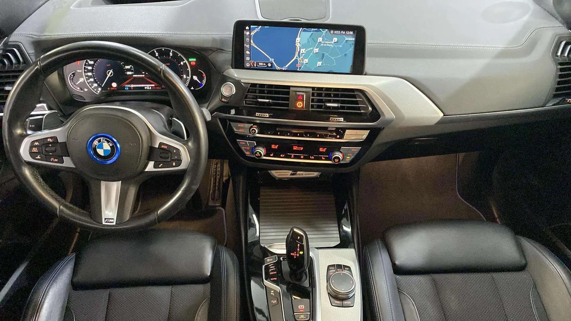BMW X4 M40d - foto 11