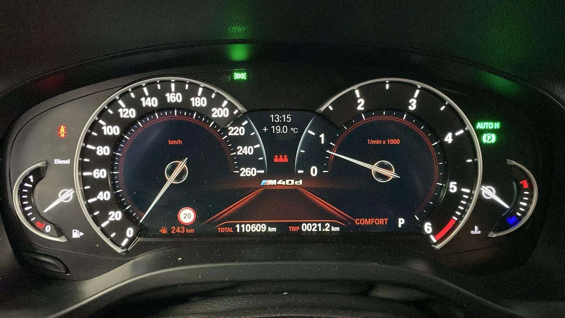 BMW X4 M40d - foto 9
