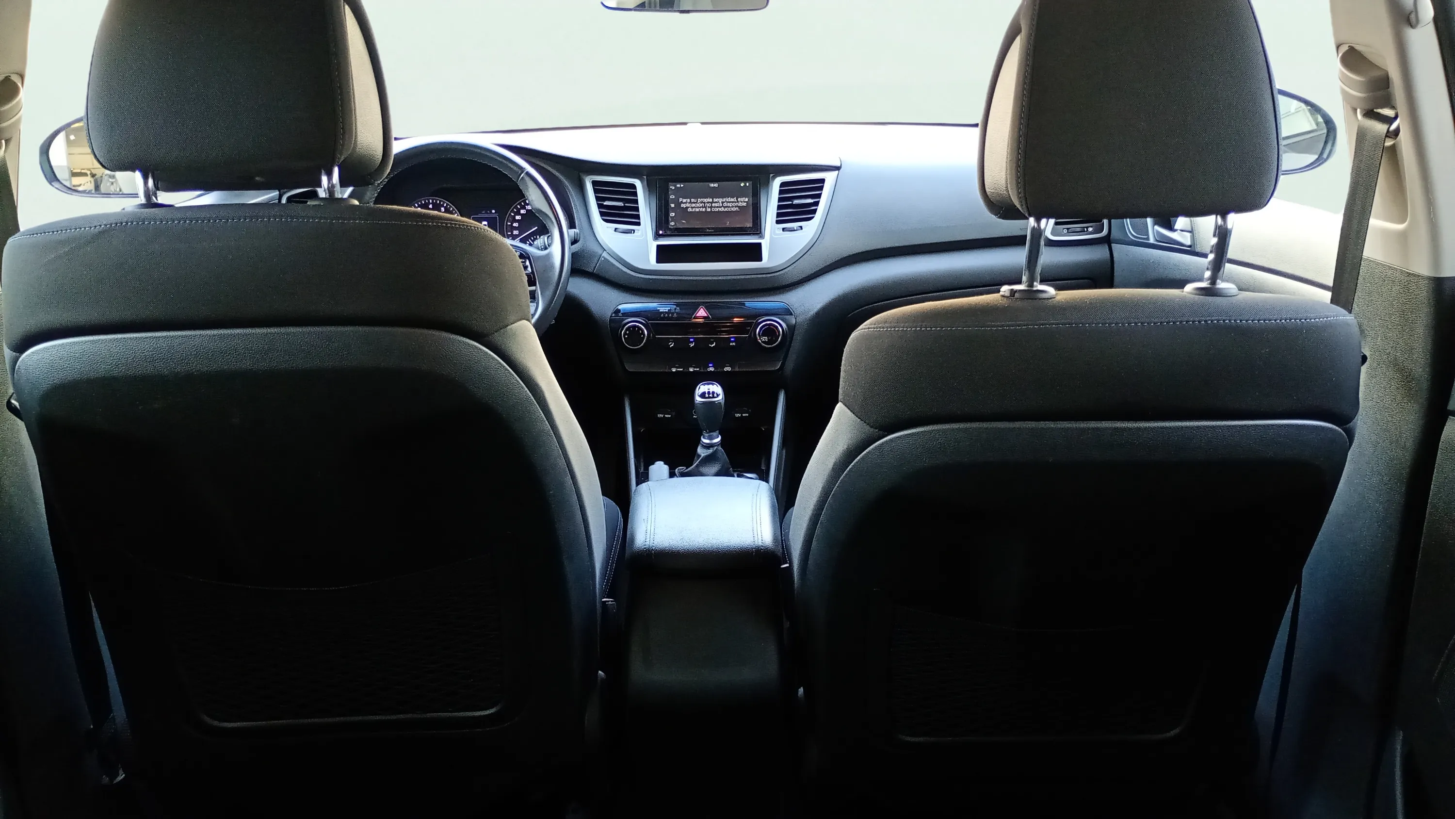 Hyundai Tucson 1.6 GDI SLE 4x2 - foto 14