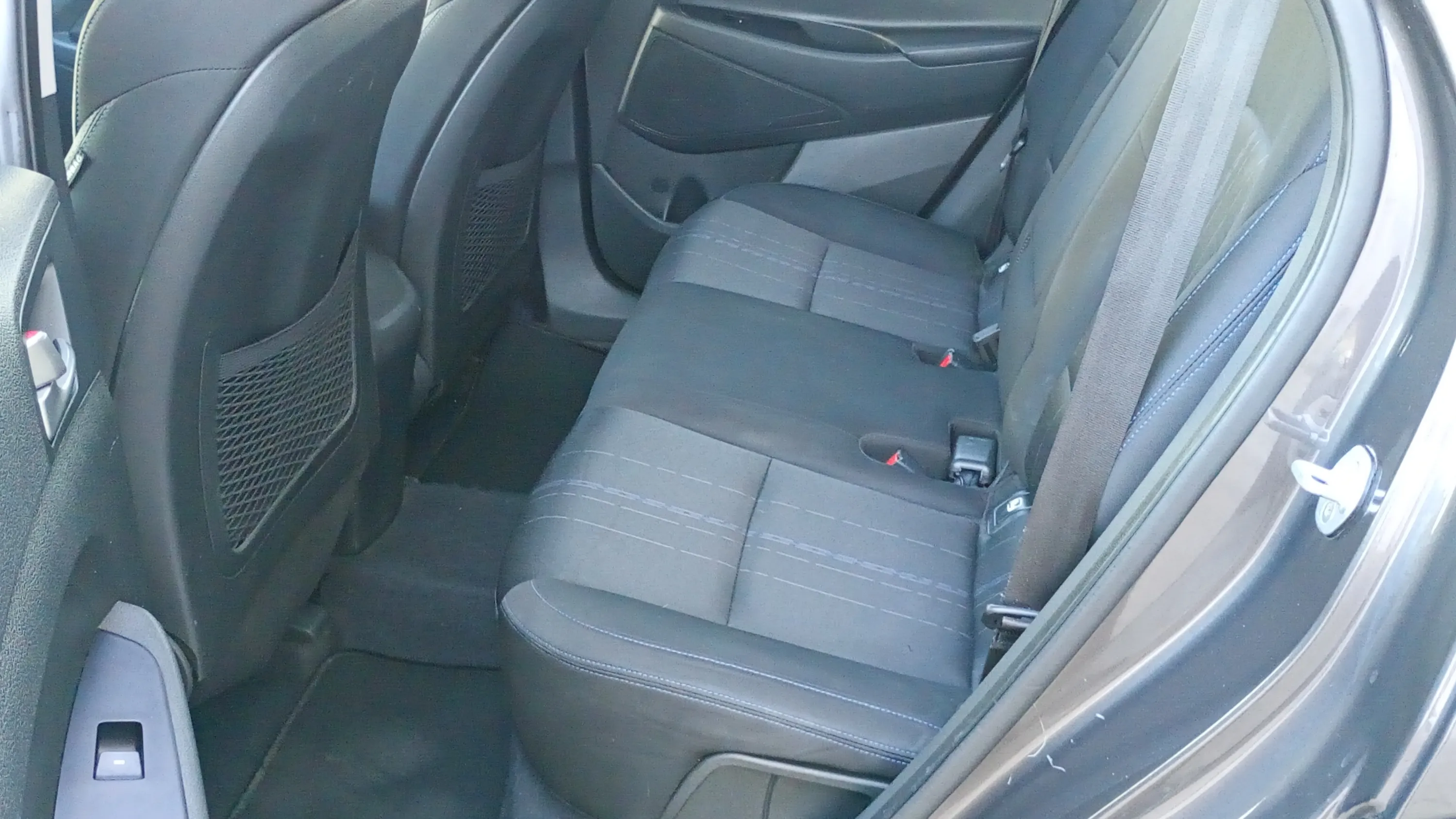 Hyundai Tucson 1.6 GDI SLE 4x2 - foto 11