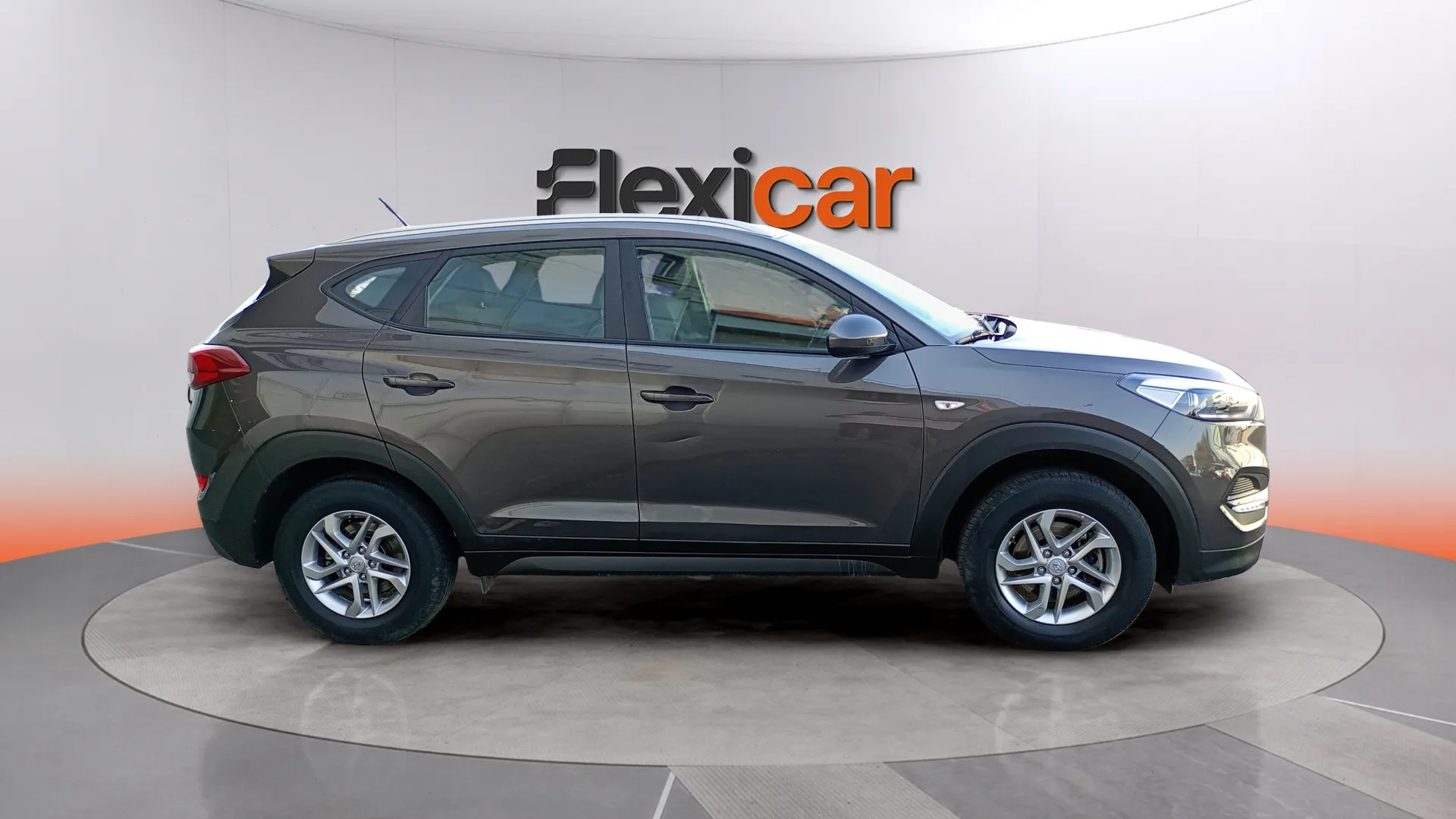 Hyundai Tucson 1.6 GDI SLE 4x2 - foto 3