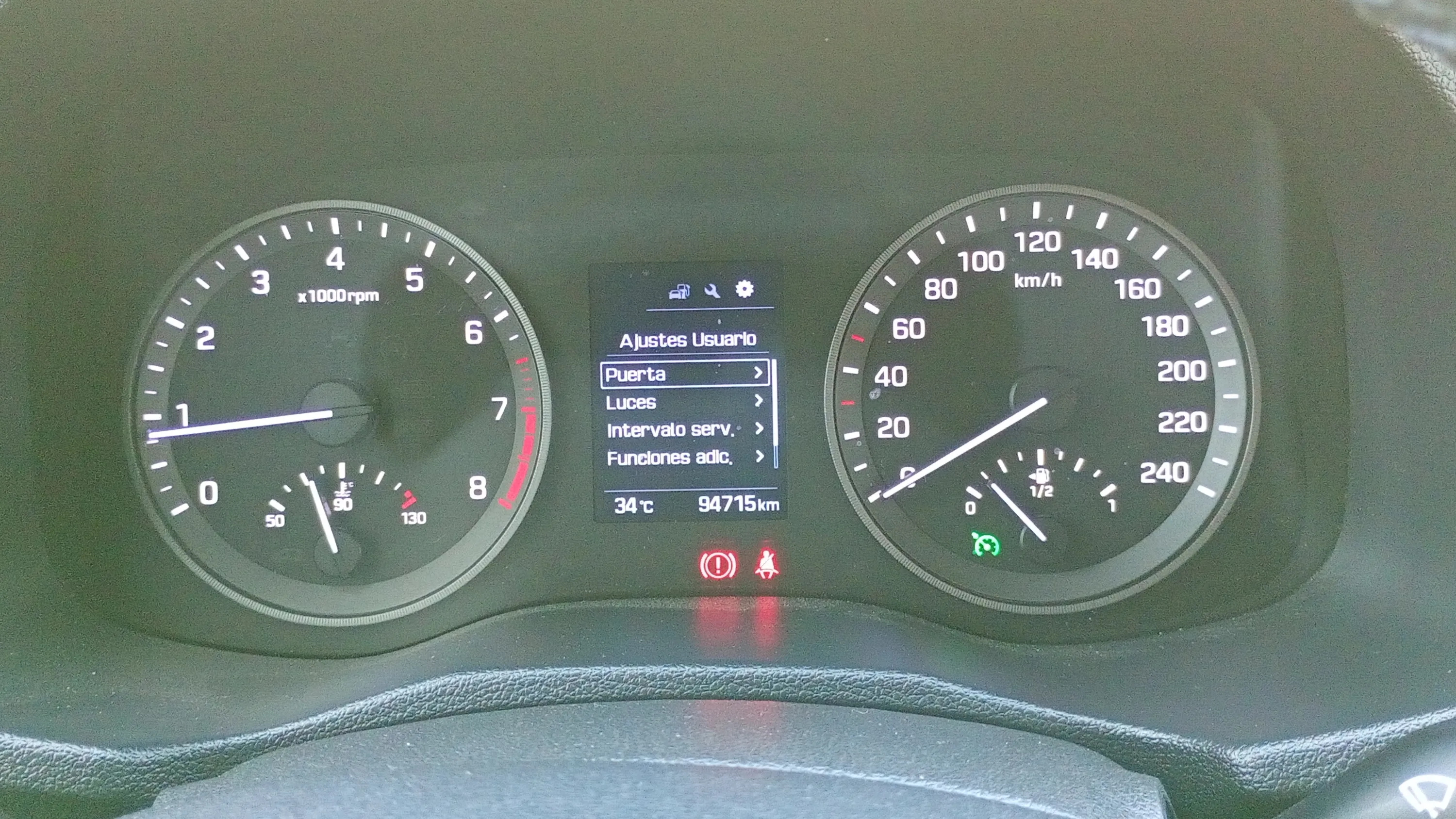 Hyundai Tucson 1.6 GDI SLE 4x2 - foto 9