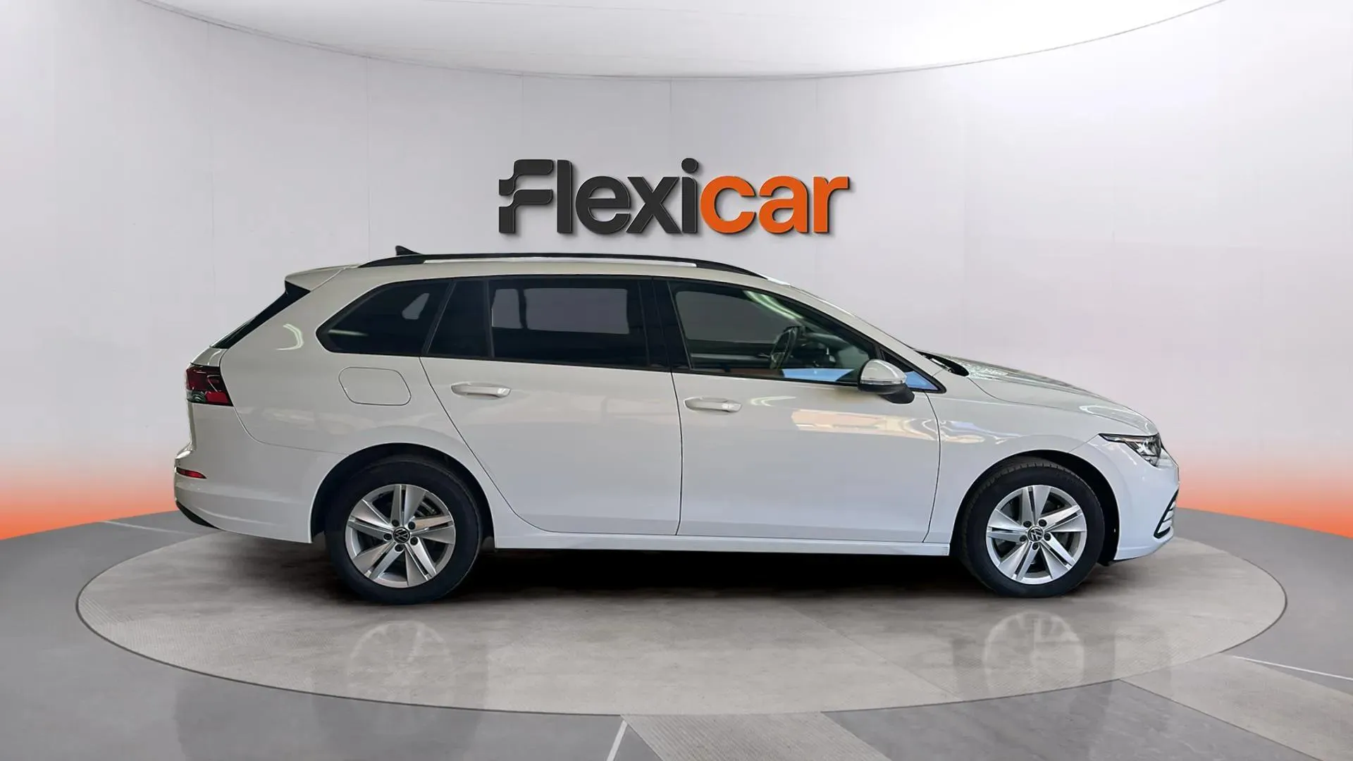Volkswagen Golf 2.0 TDI DSG Variant - foto 8