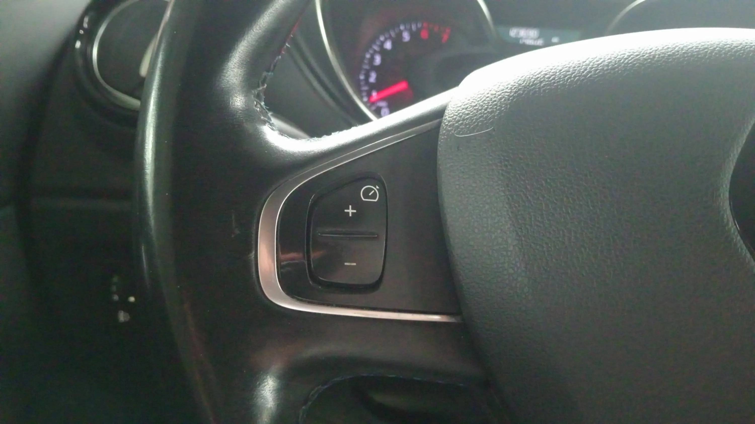 Renault Captur Edition TCe GPF -18 - foto 21