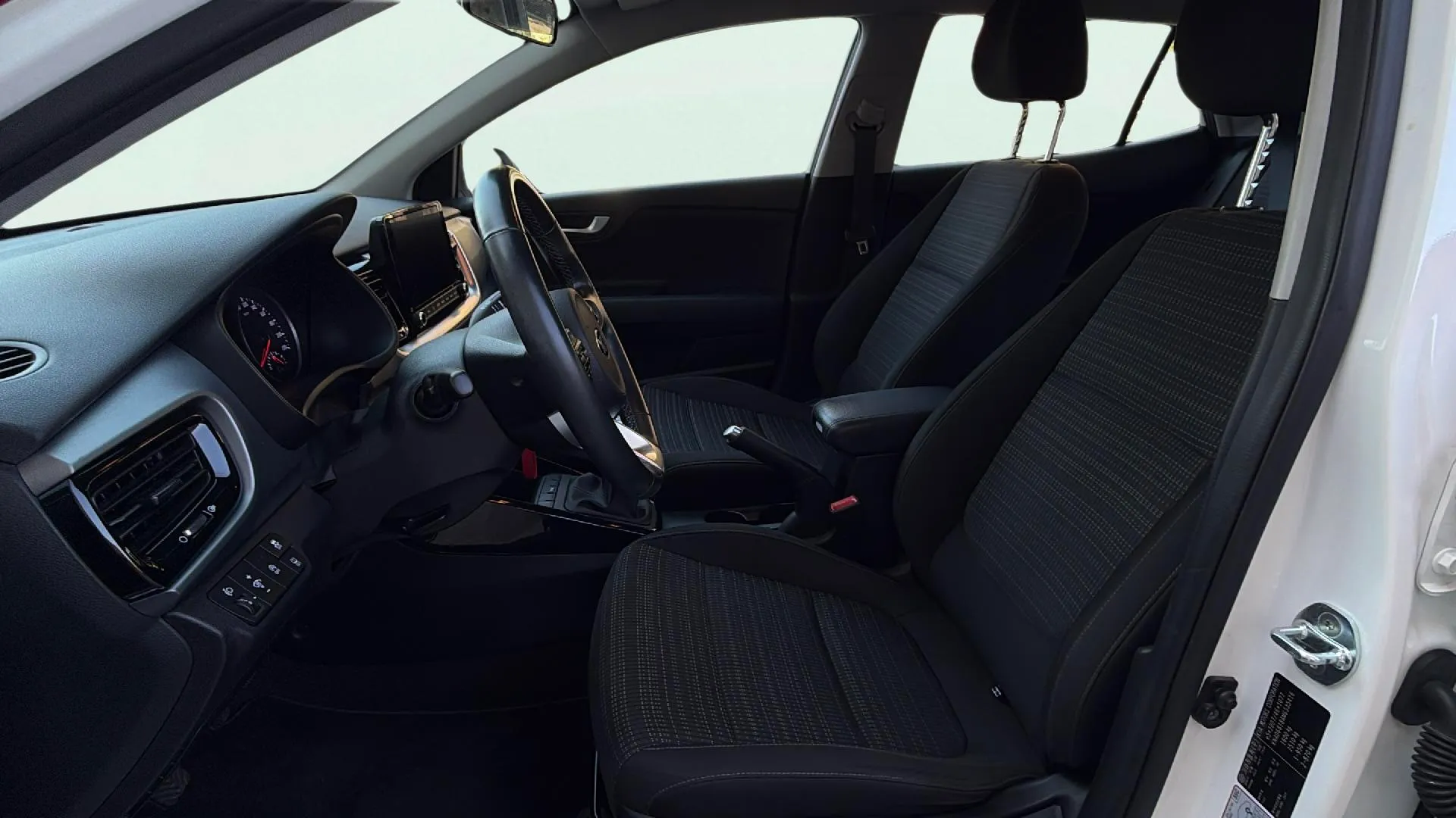 Kia Stonic 1.2 DPi Concept - foto 15