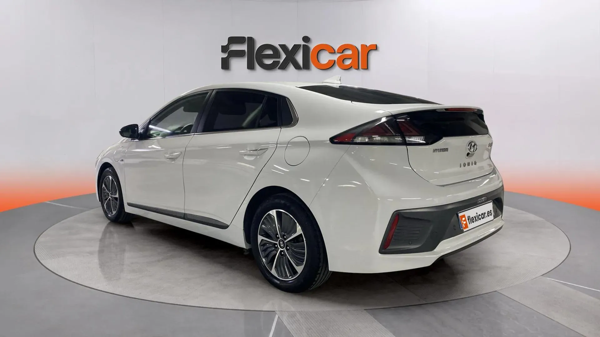 Hyundai Ioniq 1.6 GDI PHEV Klass DT - foto 5
