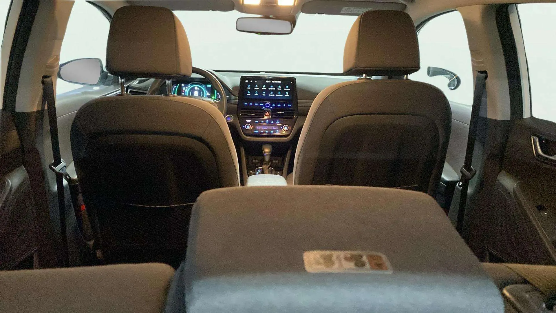 Hyundai Ioniq 1.6 GDI PHEV Klass DT - foto 28
