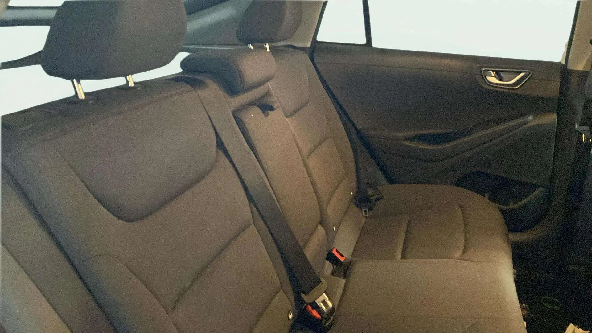 Hyundai Ioniq 1.6 GDI PHEV Klass DT - foto 24