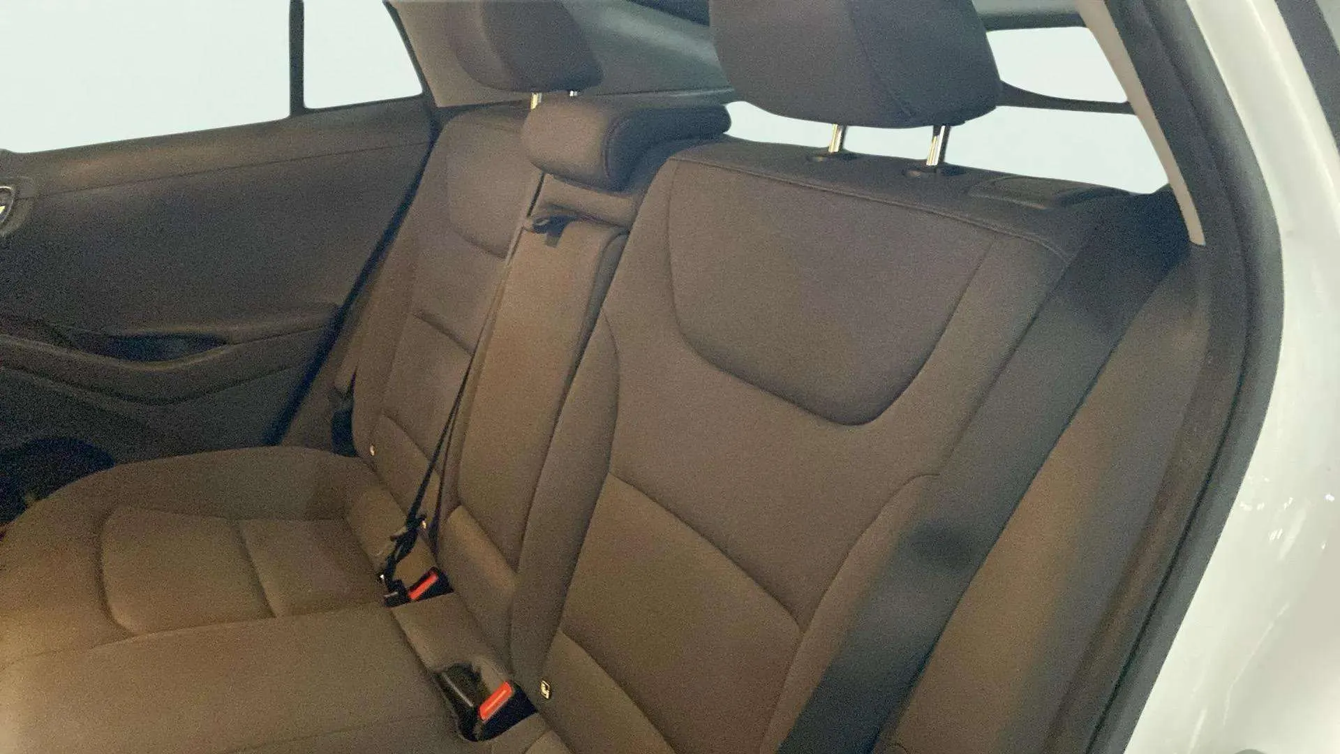 Hyundai Ioniq 1.6 GDI PHEV Klass DT - foto 23