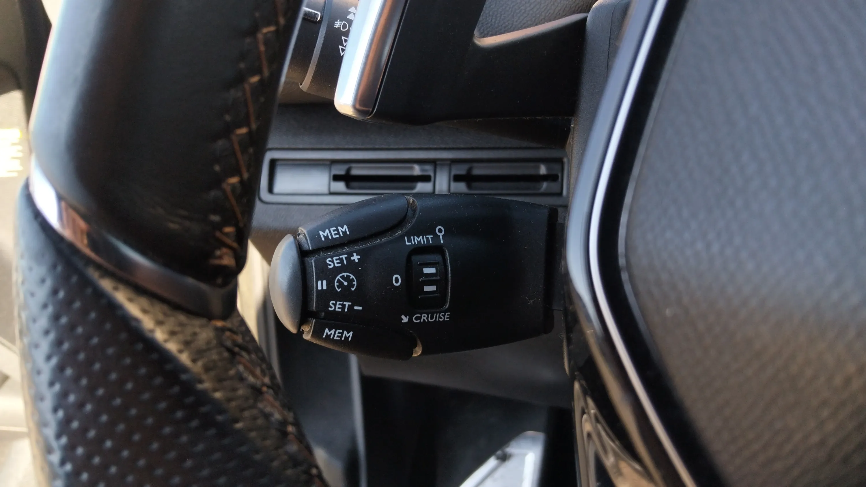 Peugeot 3008 GT Line BlueHDi EAT8 - foto 21