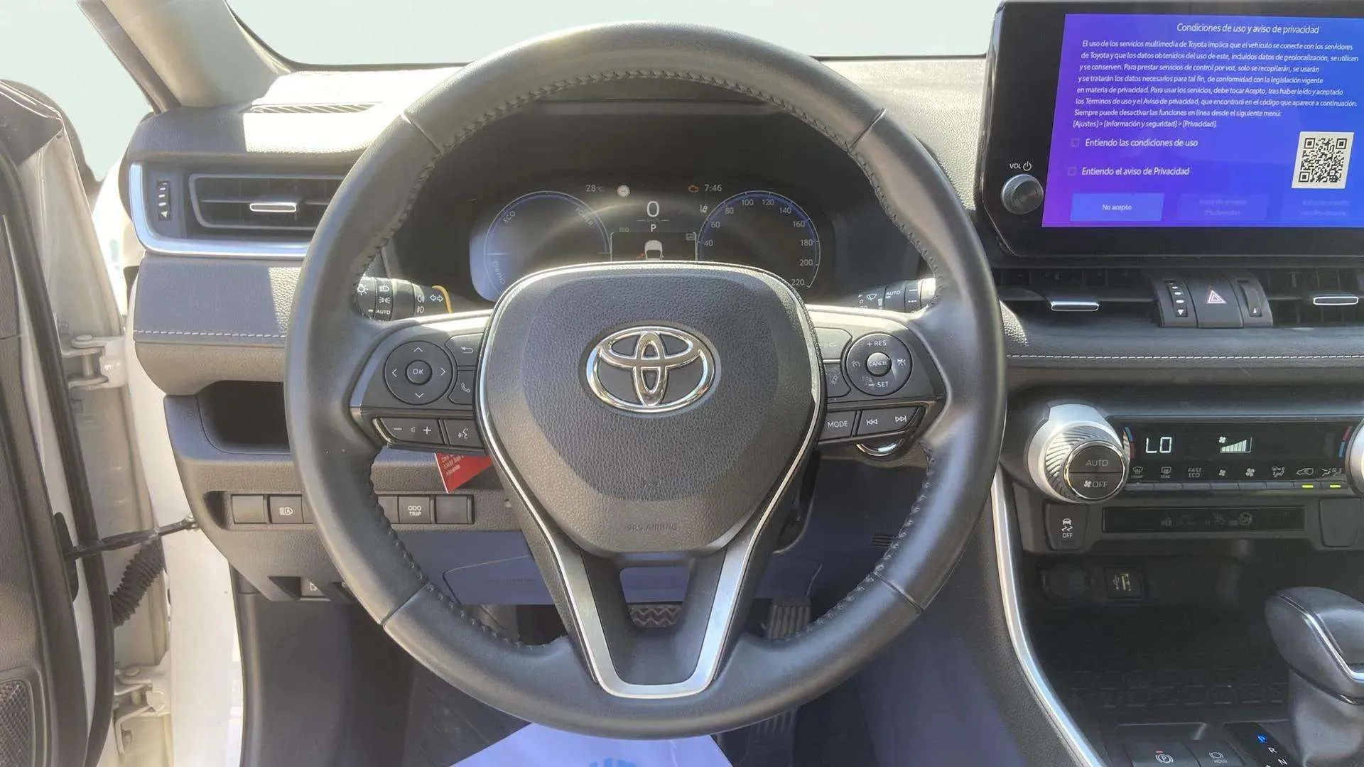 Toyota RAV4 2.5l 220H Advance - foto 13