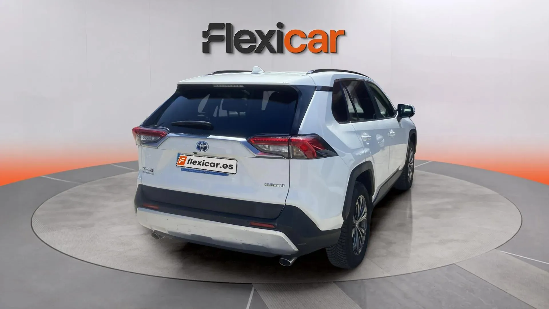 Toyota RAV4 2.5l 220H Advance - foto 5