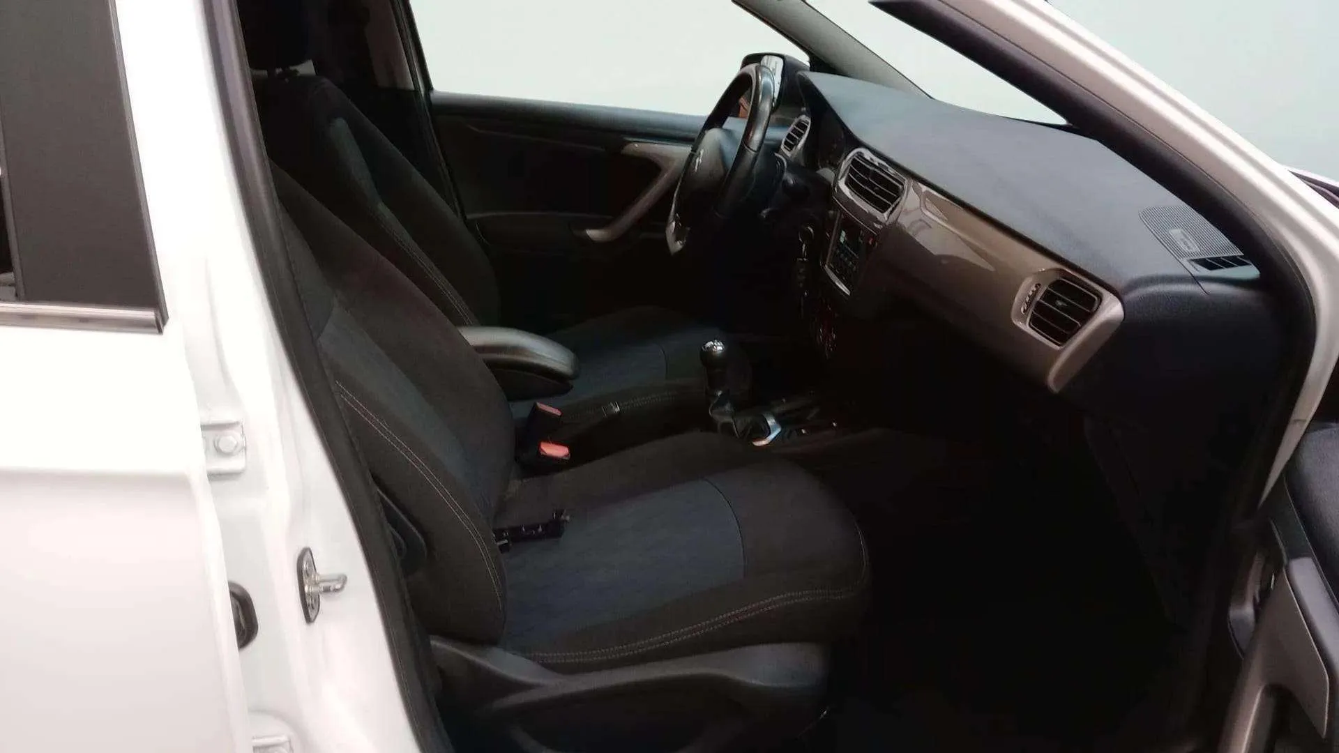Citroën C-Elysée BlueHDi Feel - foto 10