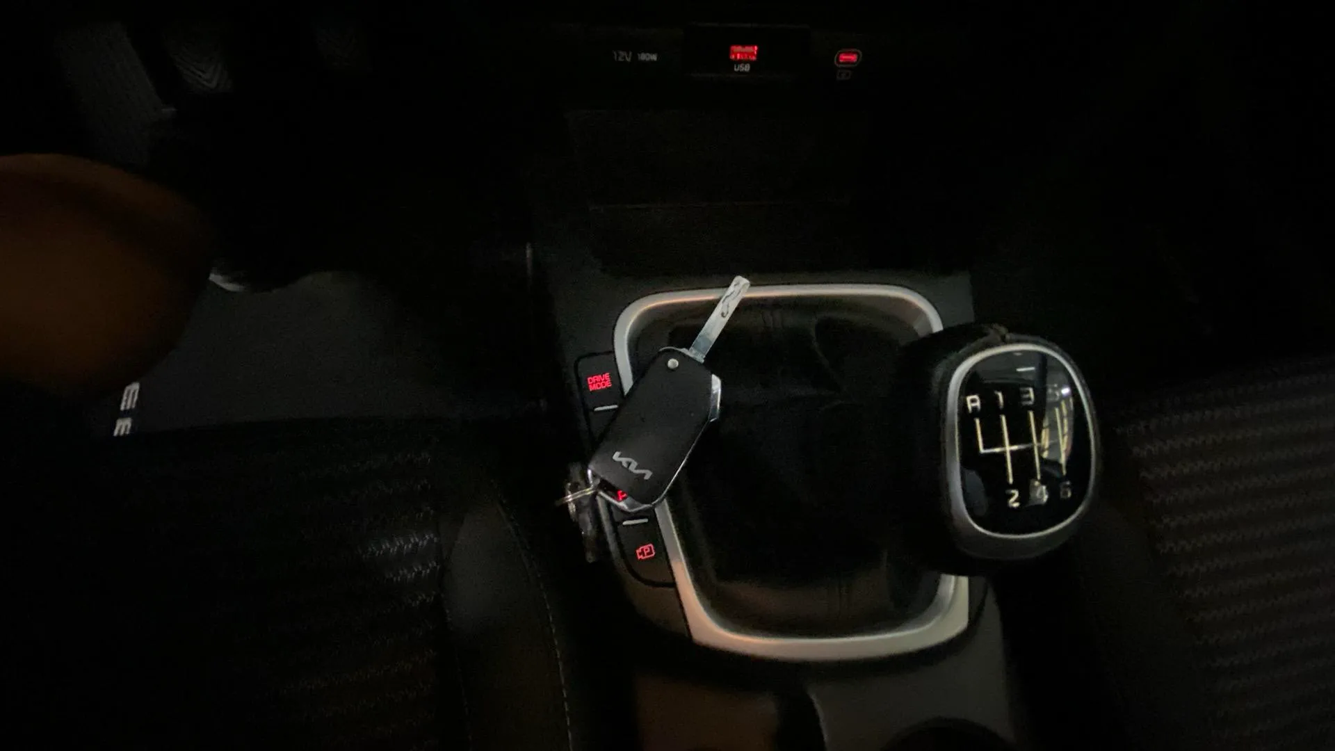 Kia Ceed 1.6 MHEV iMT Drive - foto 16