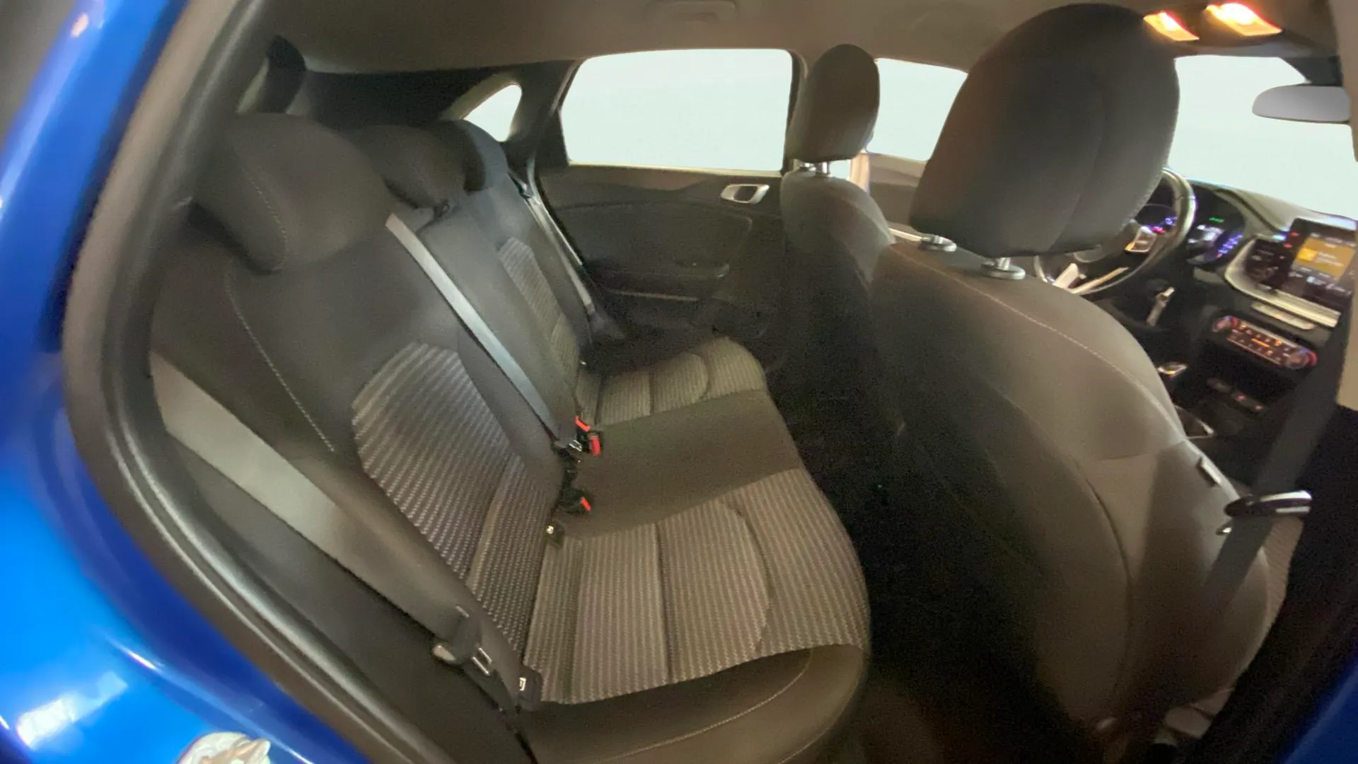 Kia Ceed 1.6 MHEV iMT Drive - foto 12