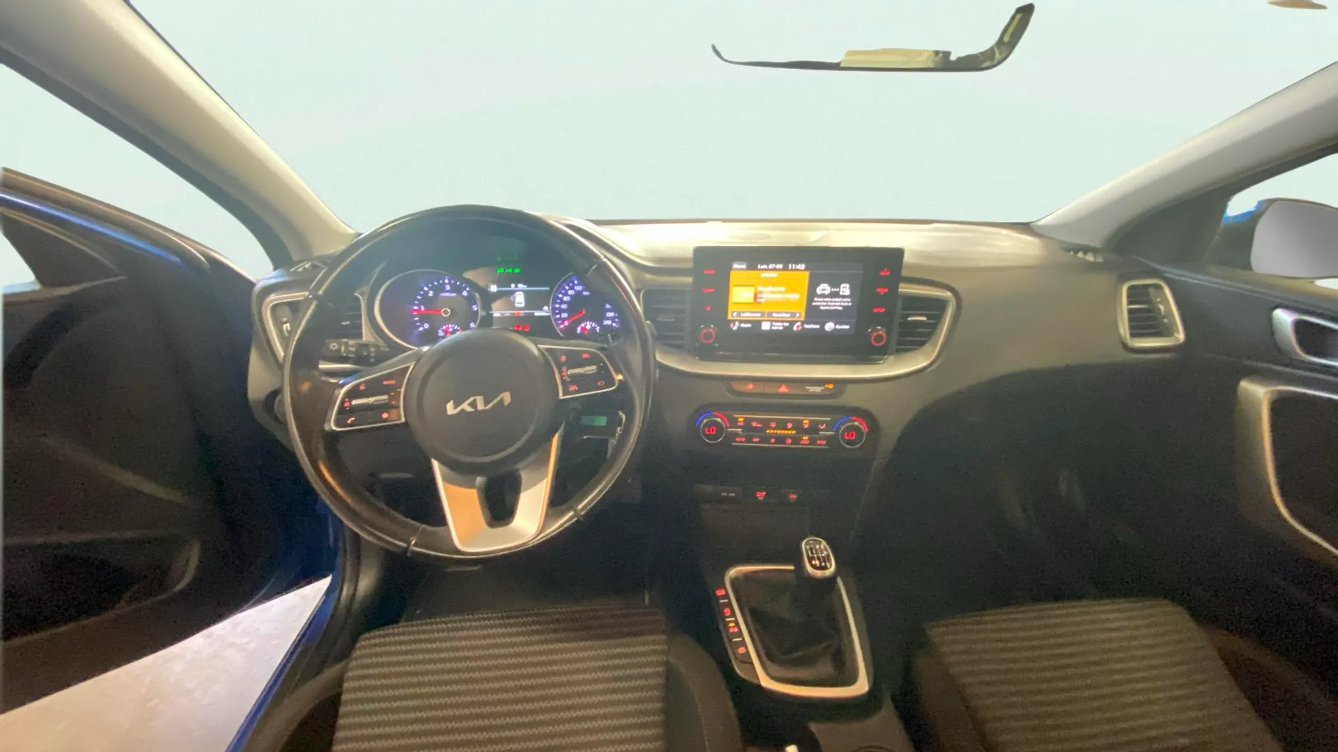 Kia Ceed 1.6 MHEV iMT Drive - foto 6