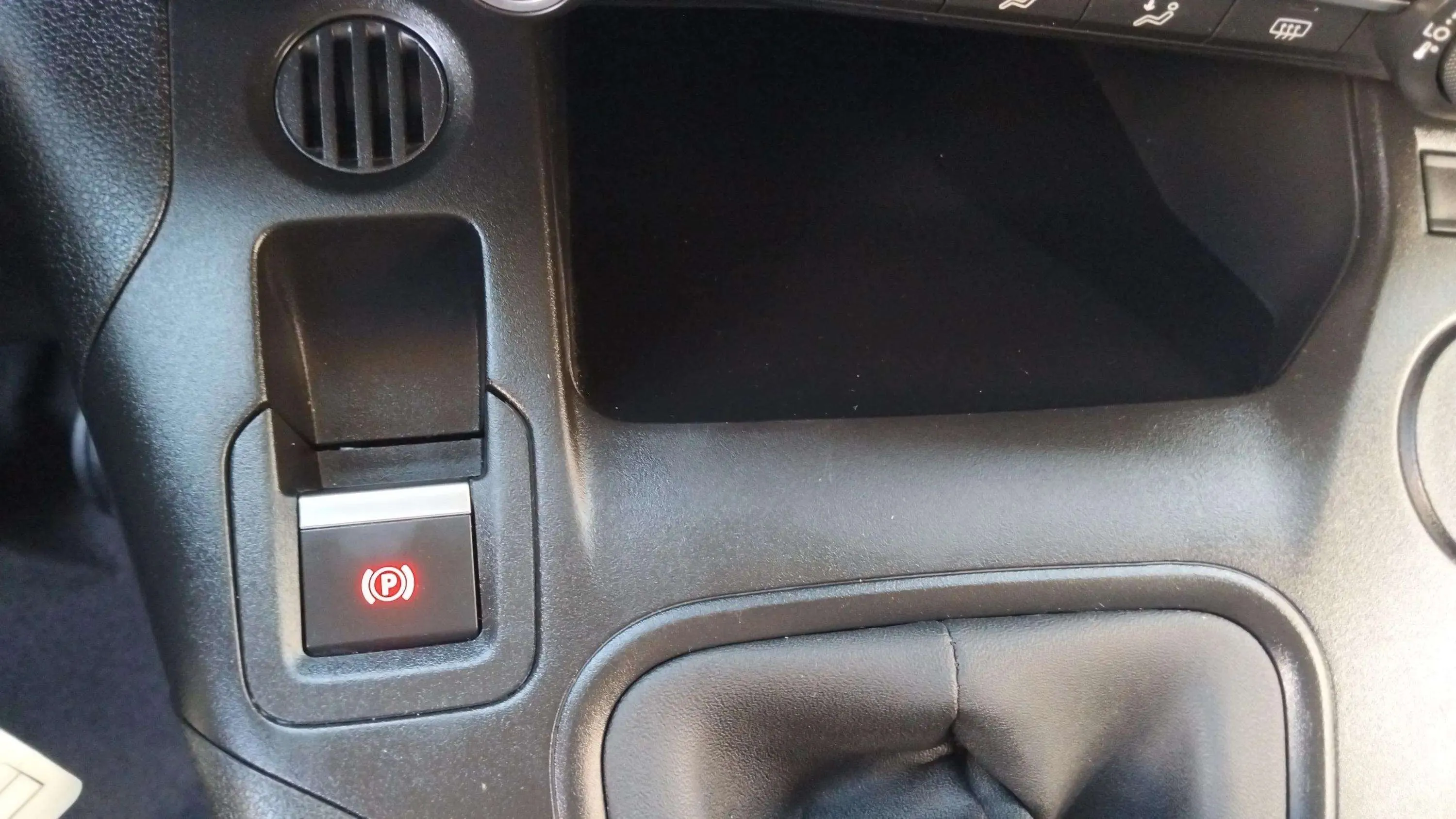 Opel Combo GS 1.5 Td MT6 €6.4 - foto 18