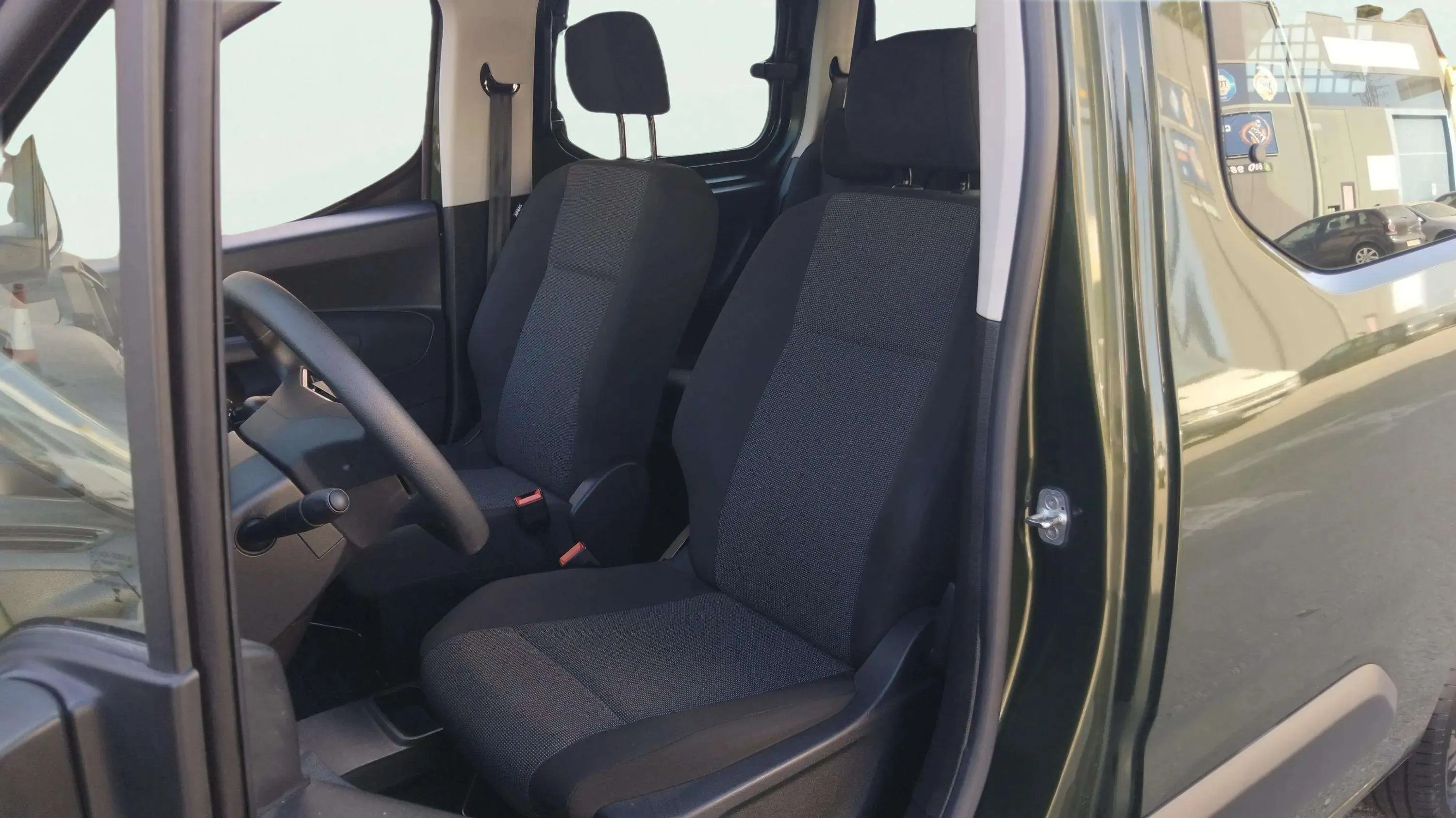 Opel Combo GS 1.5 Td MT6 €6.4 - foto 20