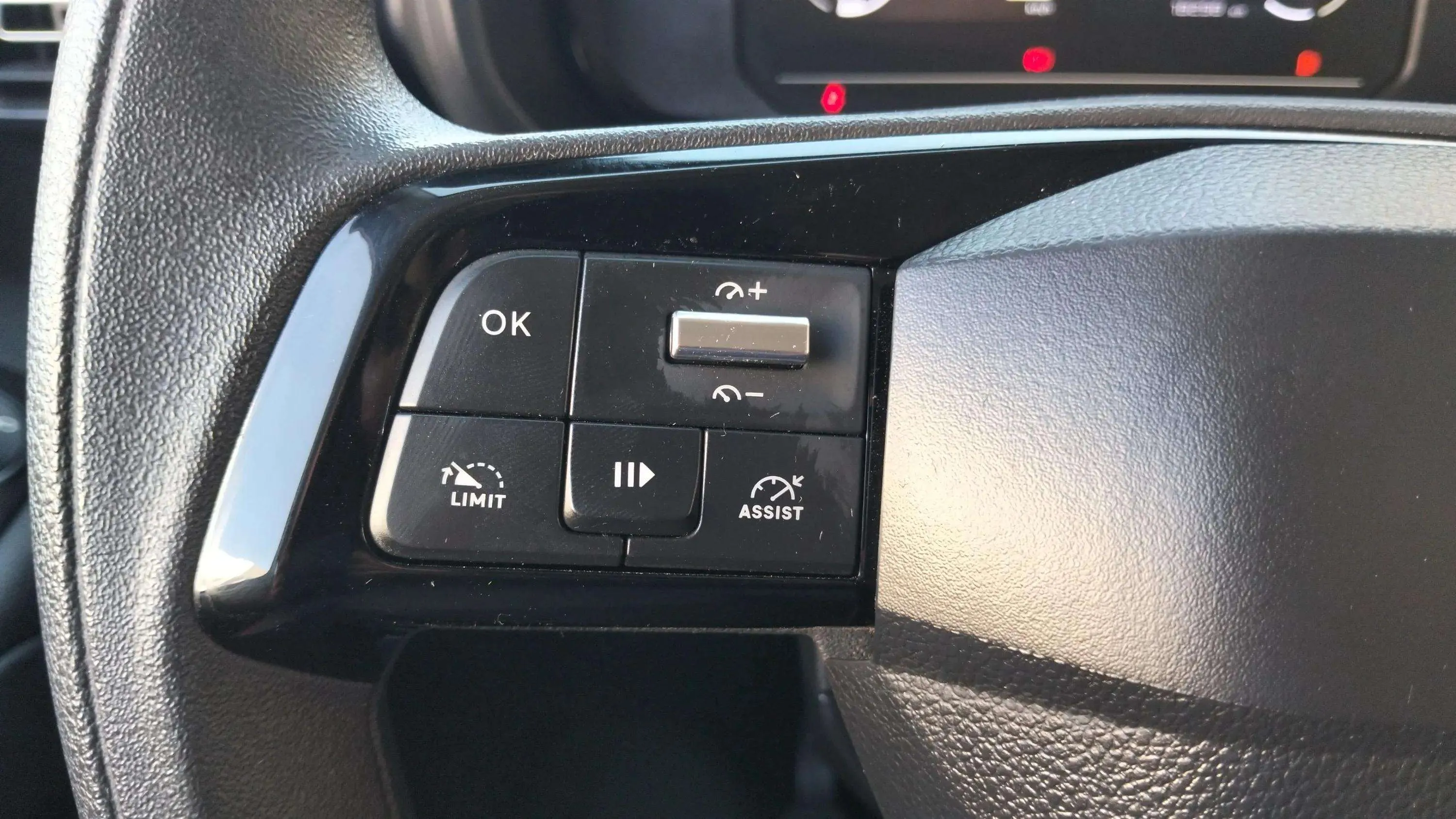 Opel Combo GS 1.5 Td MT6 €6.4 - foto 11