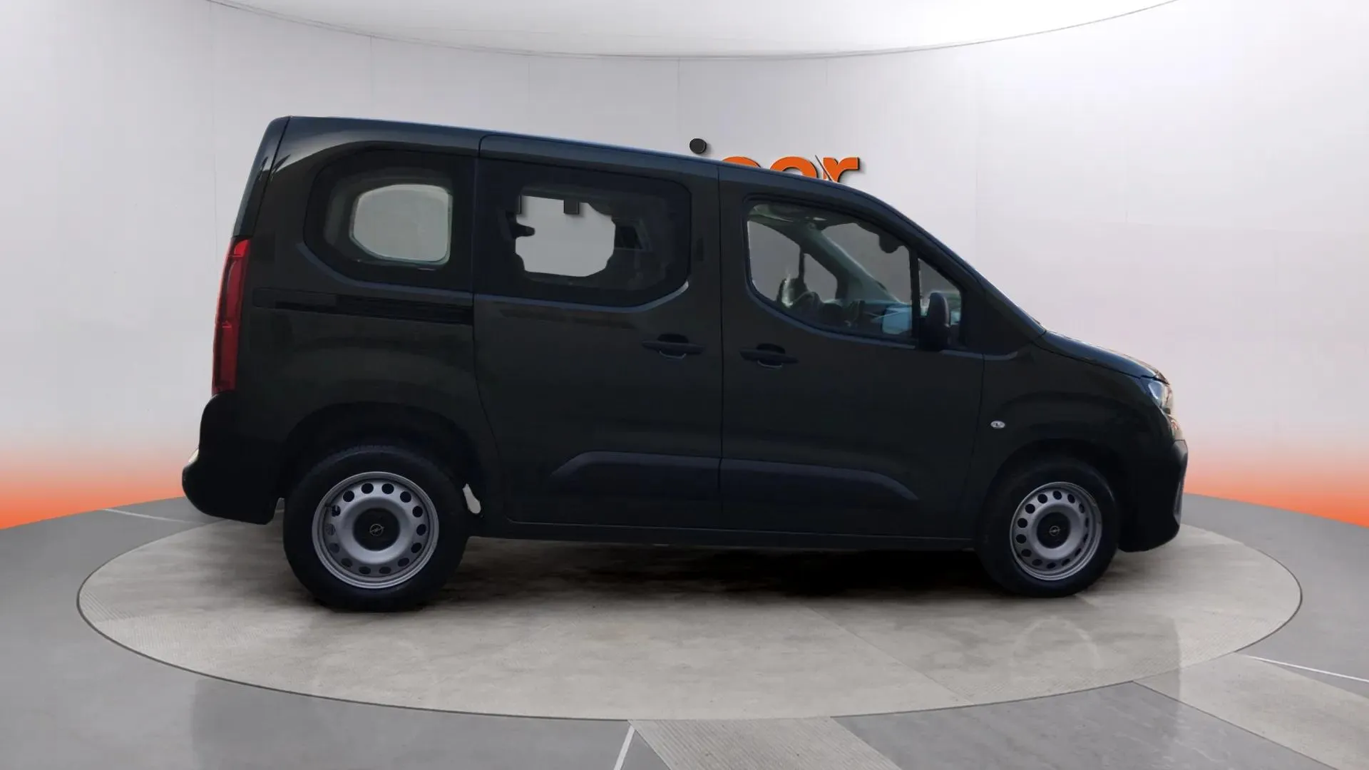 Opel Combo GS 1.5 Td MT6 €6.4 - foto 8