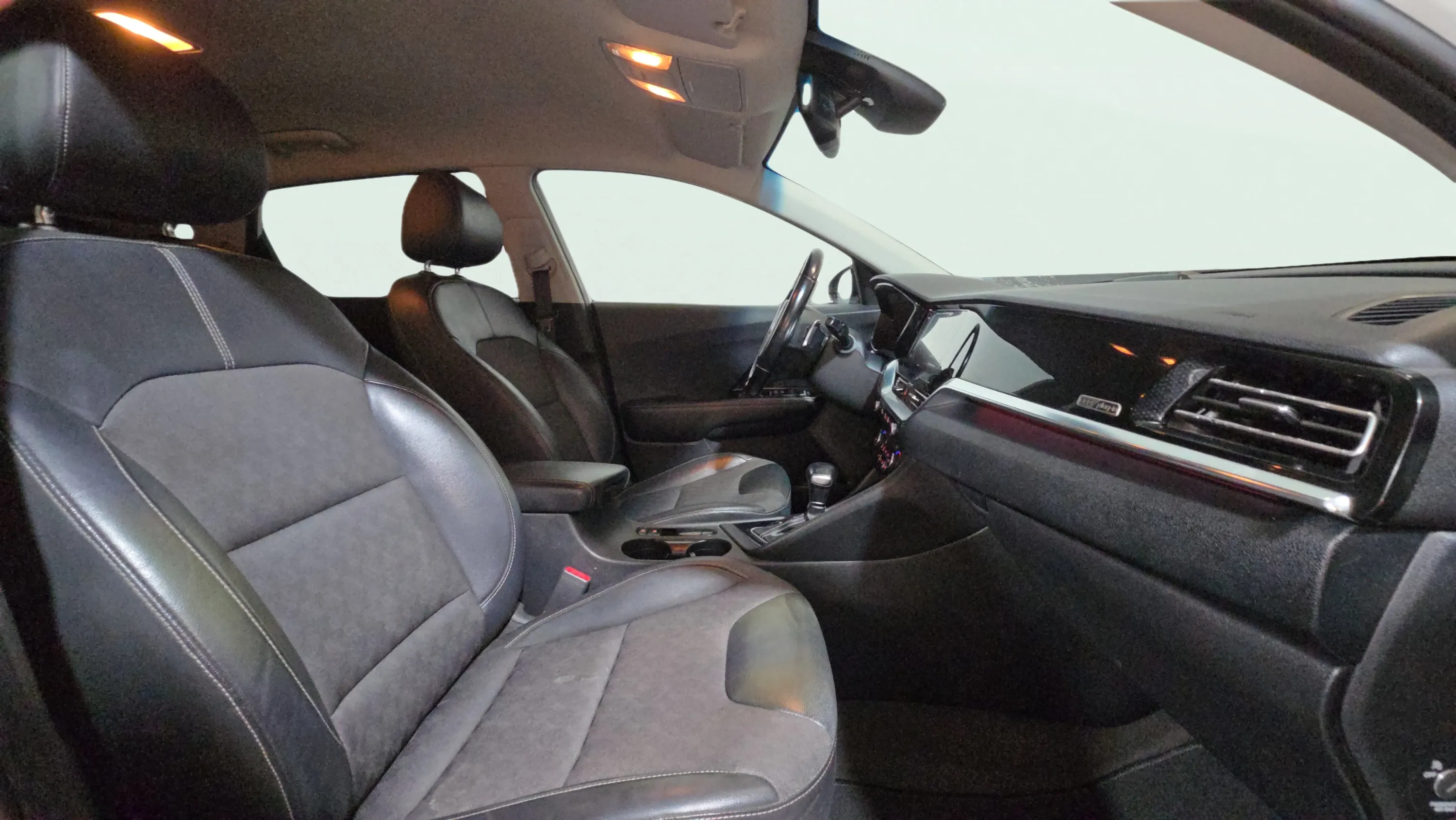 Kia Niro 1.6 GDi PHEV Emotion - foto 18