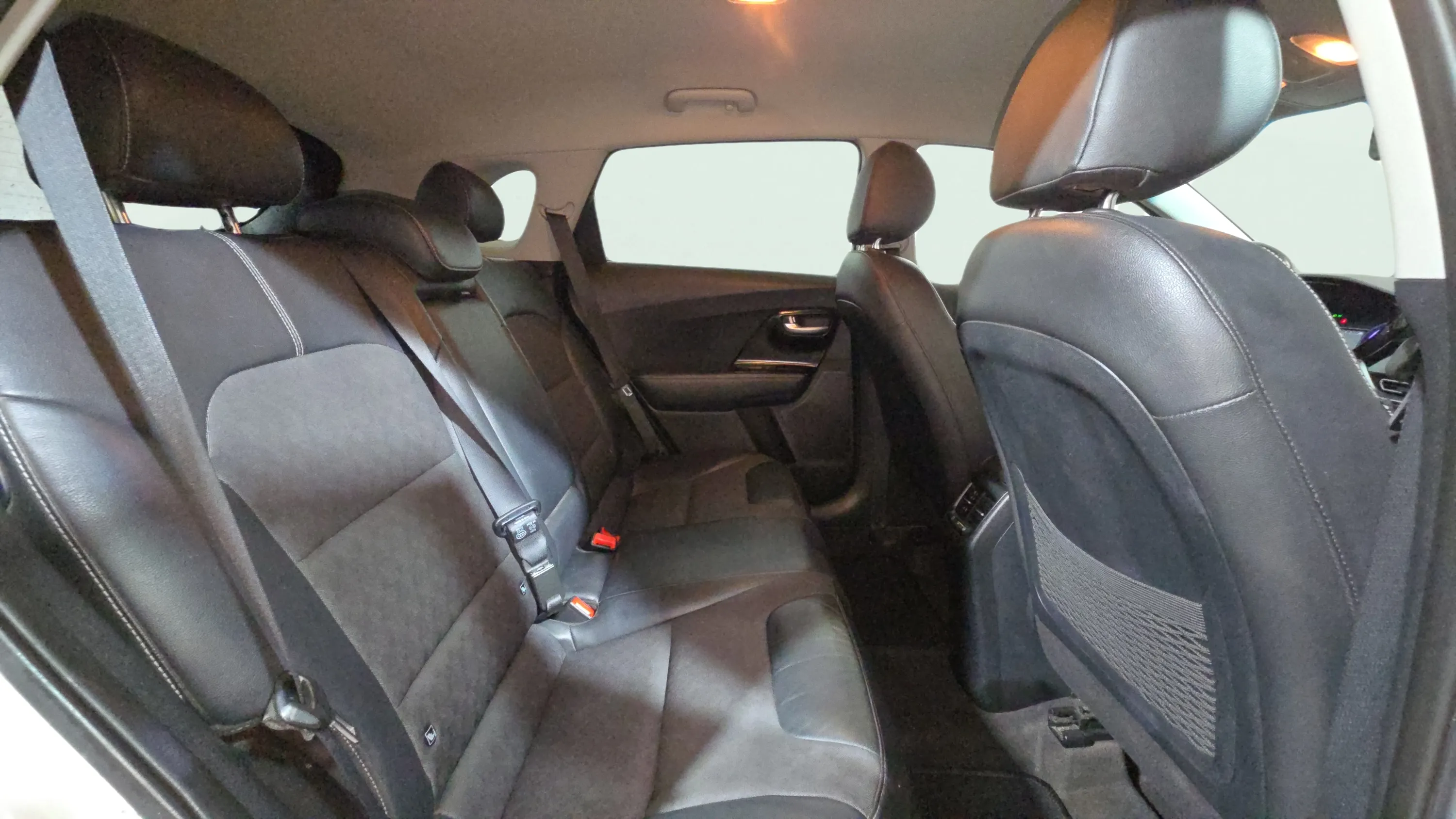 Kia Niro 1.6 GDi PHEV Emotion - foto 20