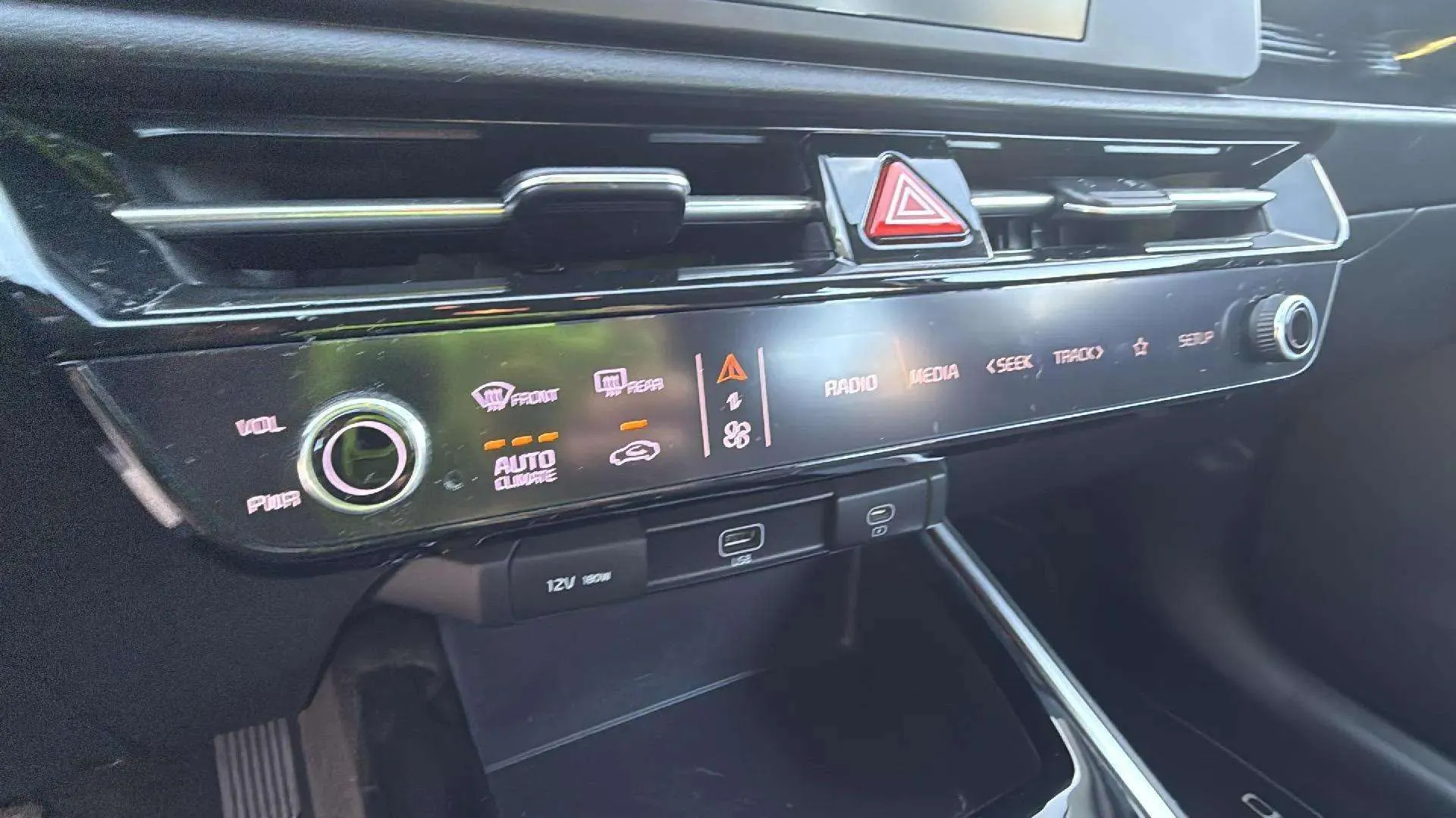Kia Niro 1.6 GDi HEV Concept - foto 18