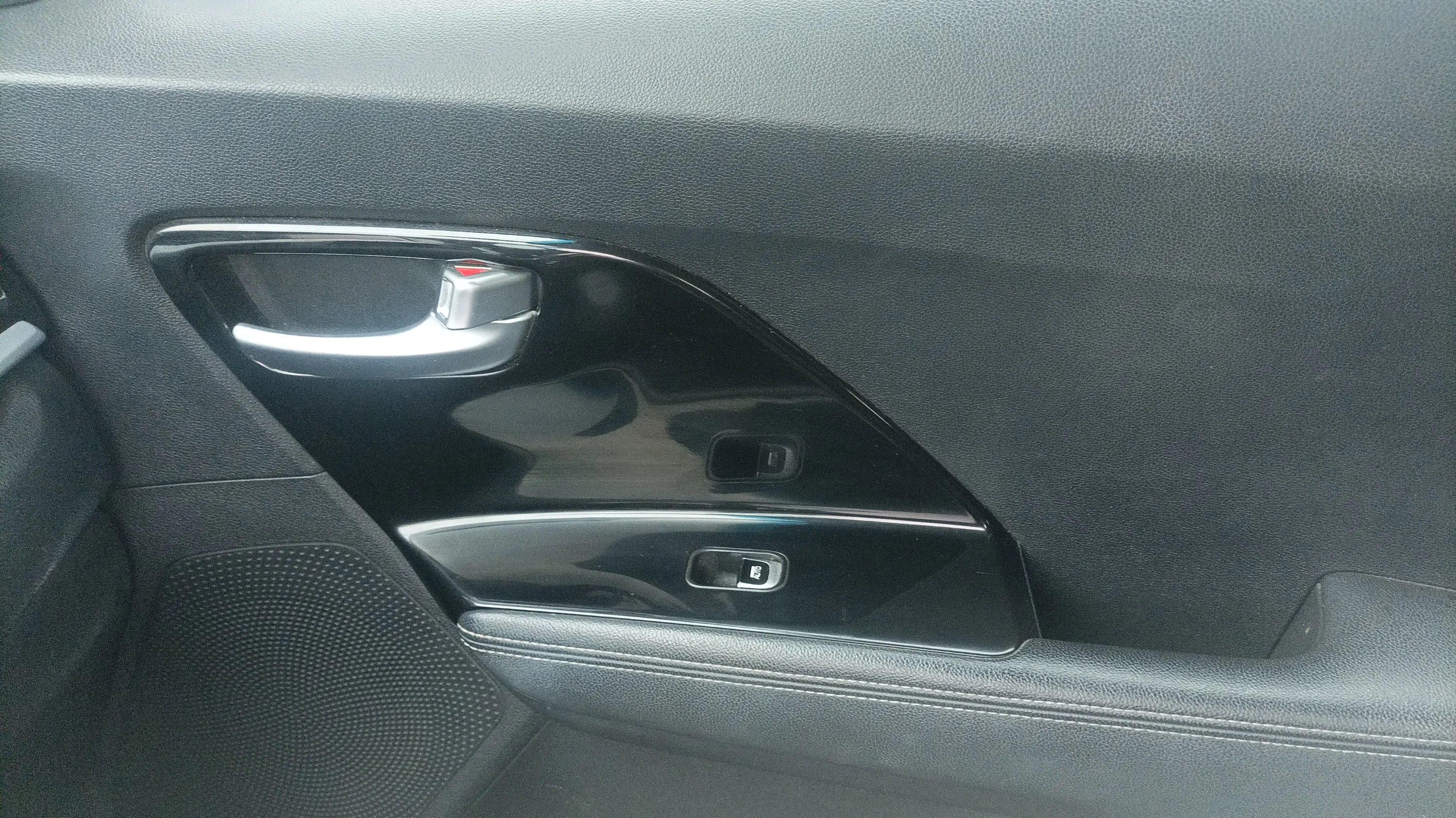 Kia Niro 1.6 GDi PHEV Drive - foto 24