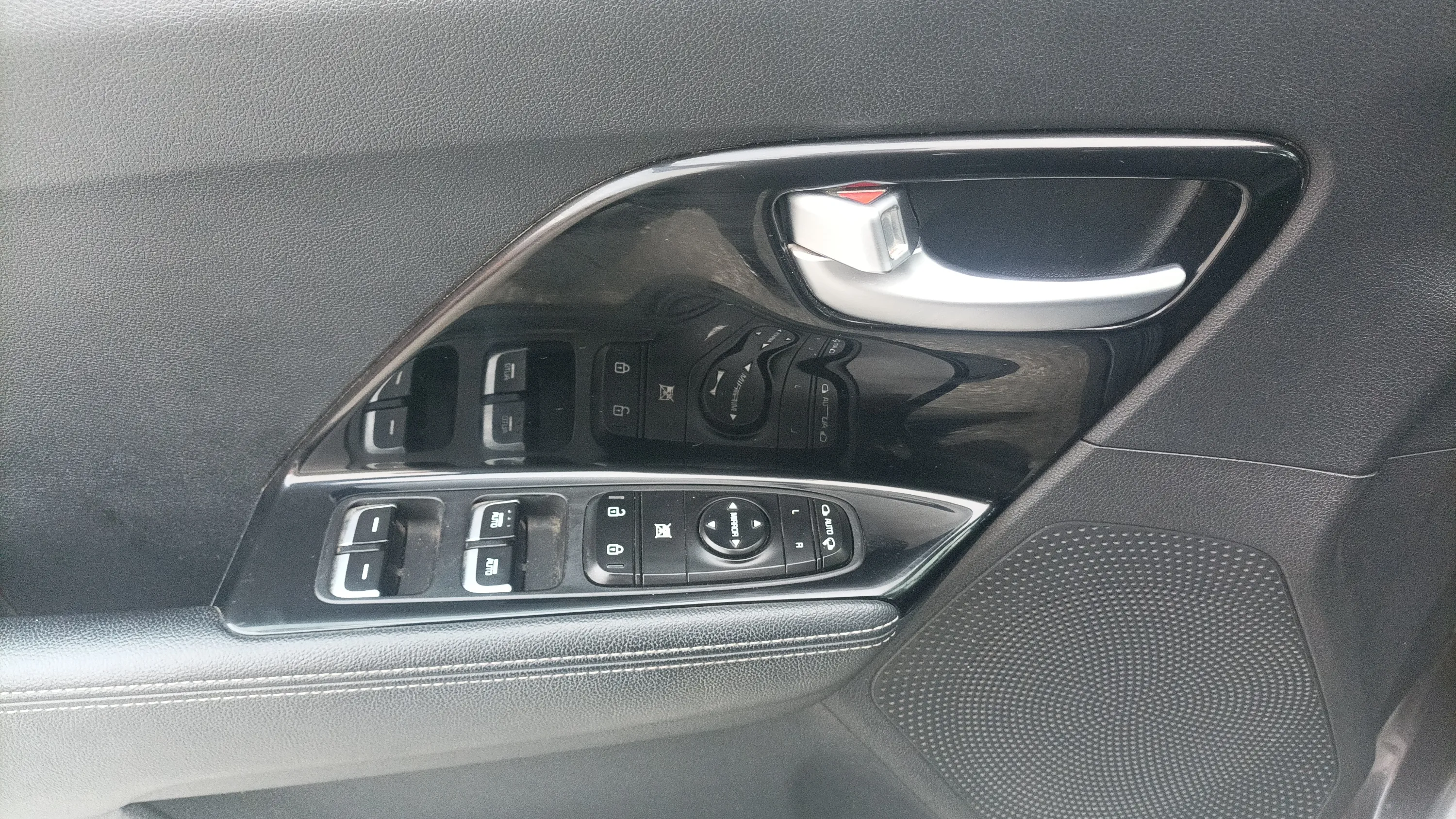 Kia Niro 1.6 GDi PHEV Drive - foto 23