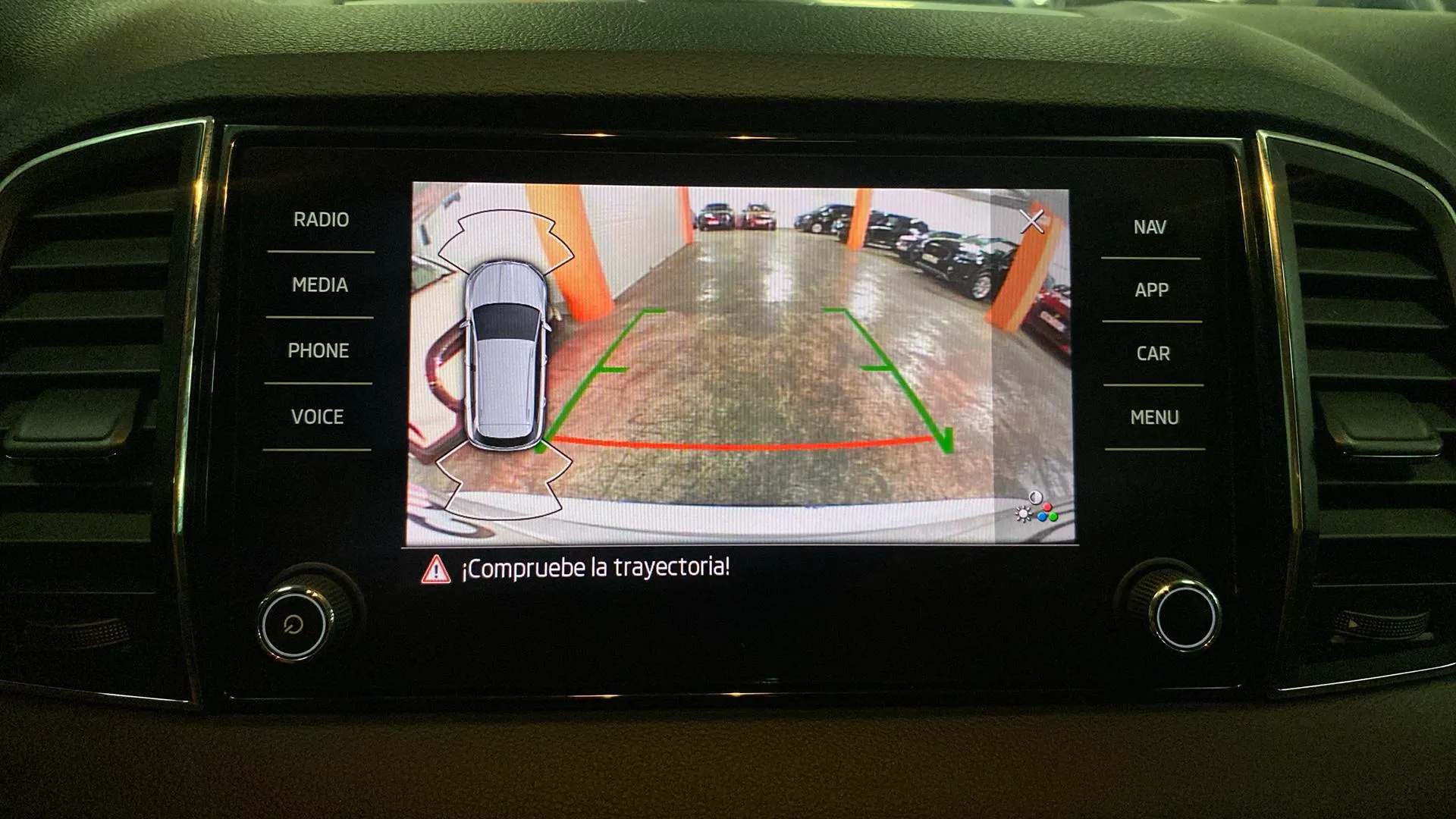 Škoda Karoq 1.5 TSI DSG ACT Selection - foto 23