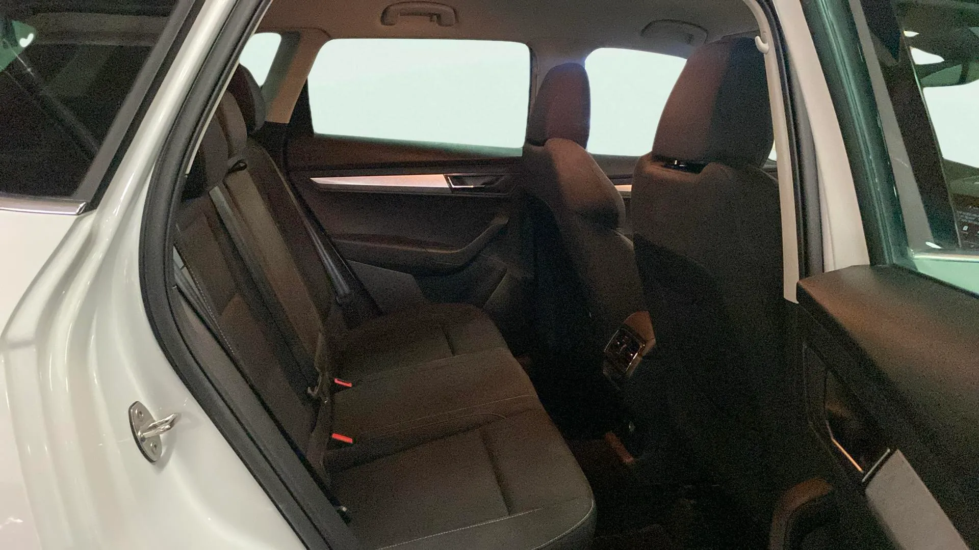 Škoda Karoq 1.5 TSI DSG ACT Selection - foto 29