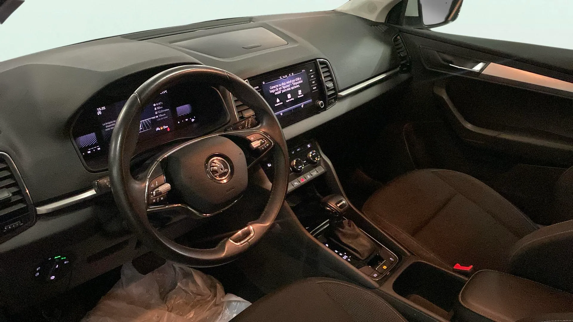 Škoda Karoq 1.5 TSI DSG ACT Selection - foto 10