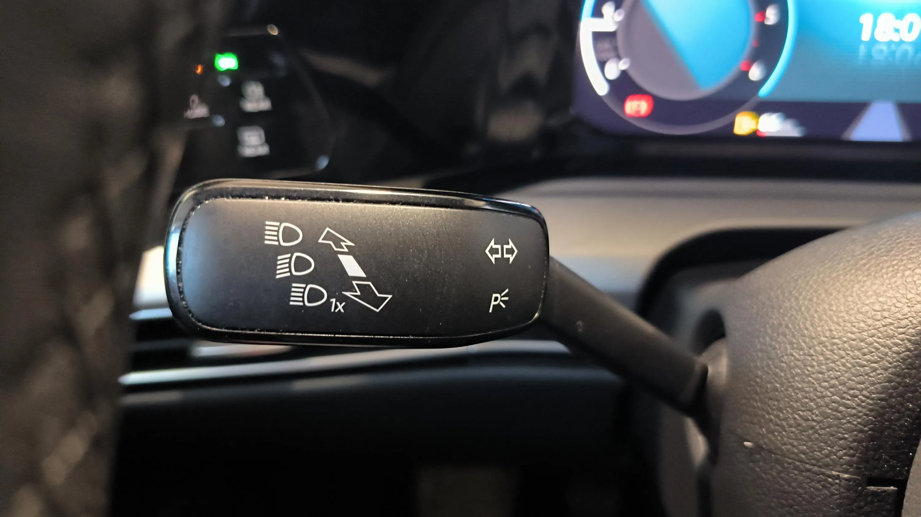 Volkswagen Golf Life 2.0 TDI DSG - foto 16