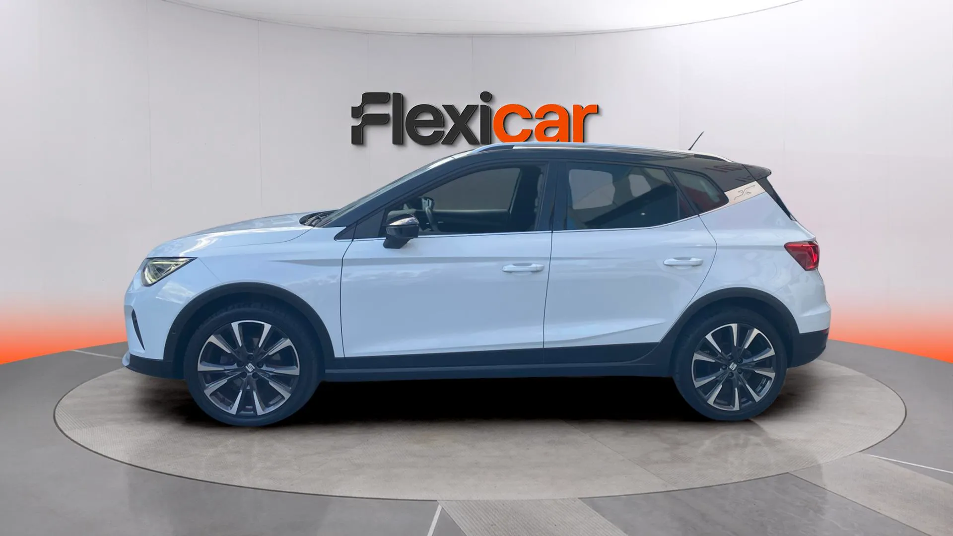 SEAT Arona 1.5 TSI DSG FR XL - foto 4