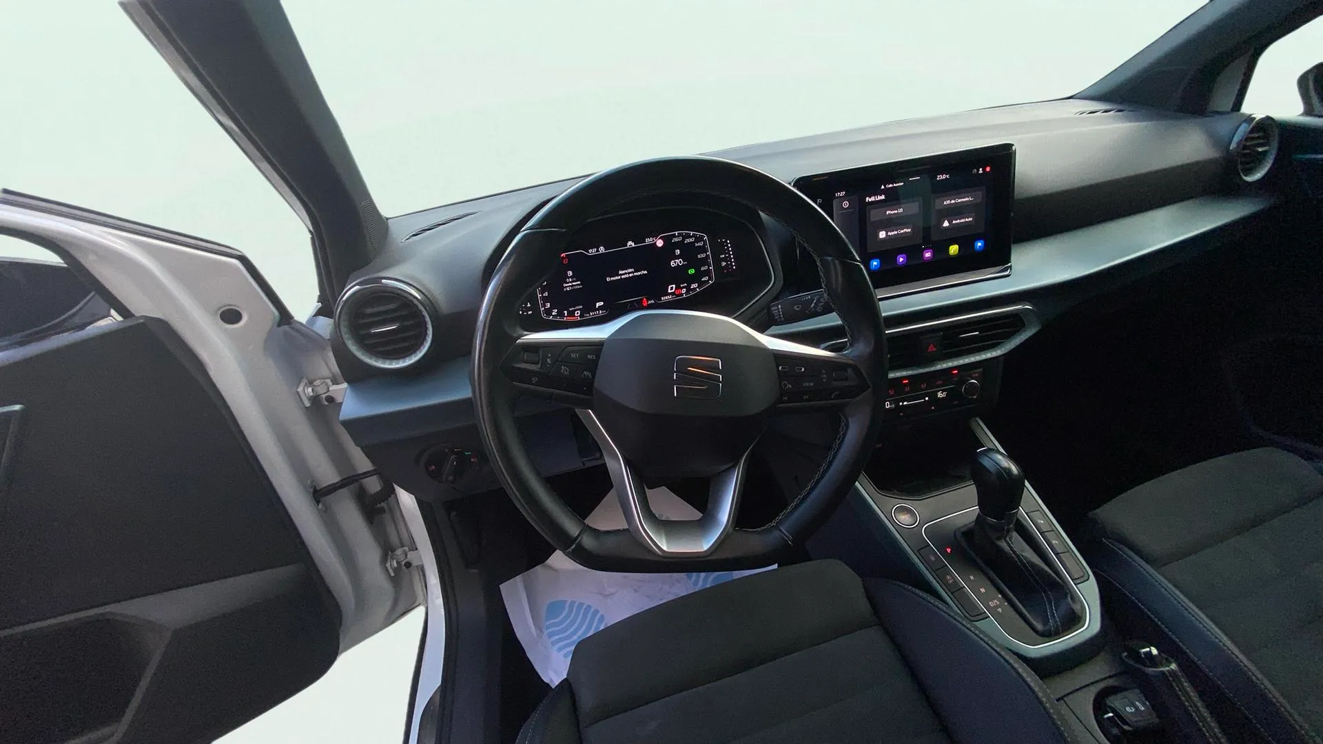 SEAT Arona 1.5 TSI DSG FR XL - foto 12