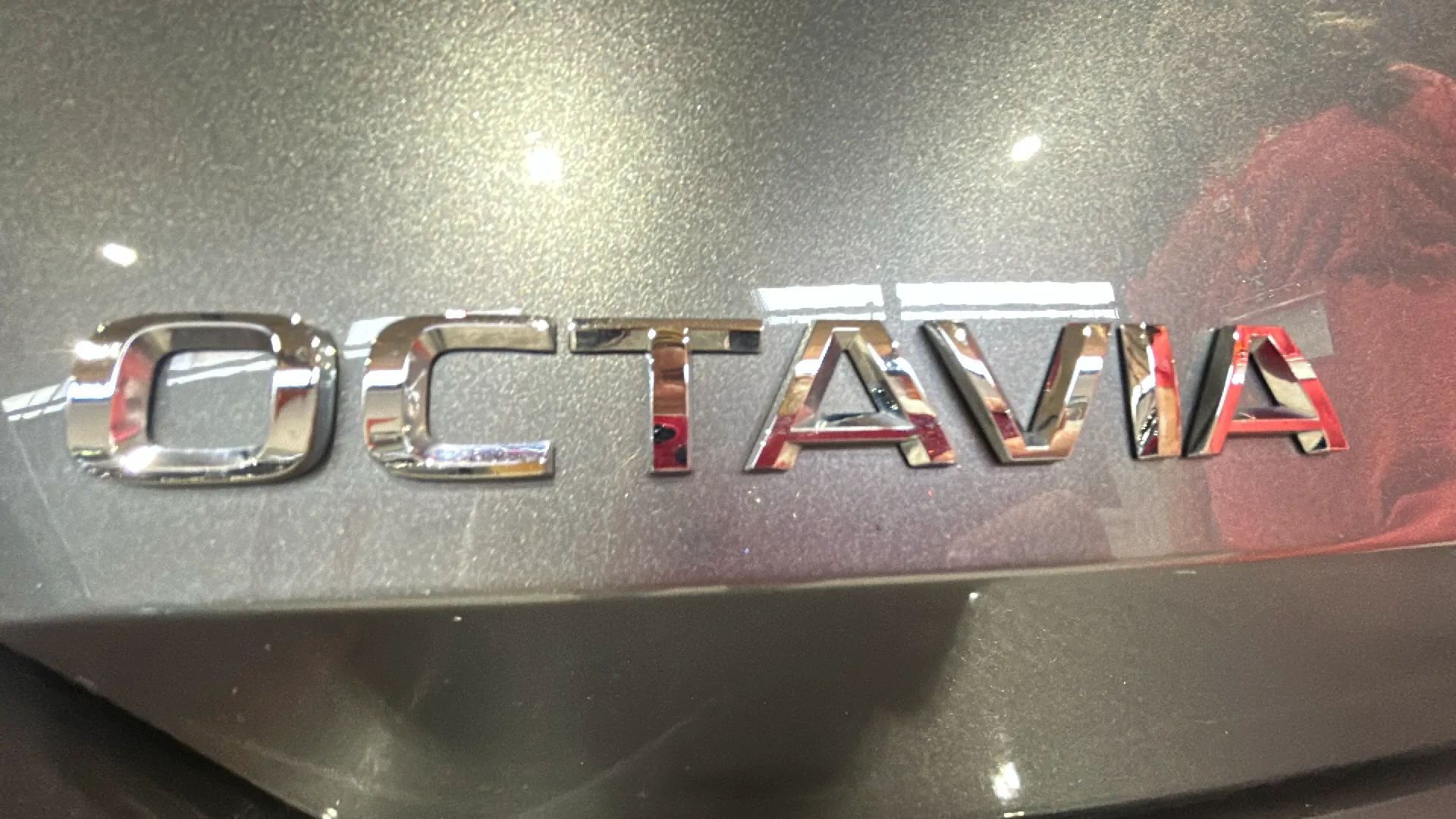 Škoda Octavia 2.0 TDI Ambition Plus - foto 27