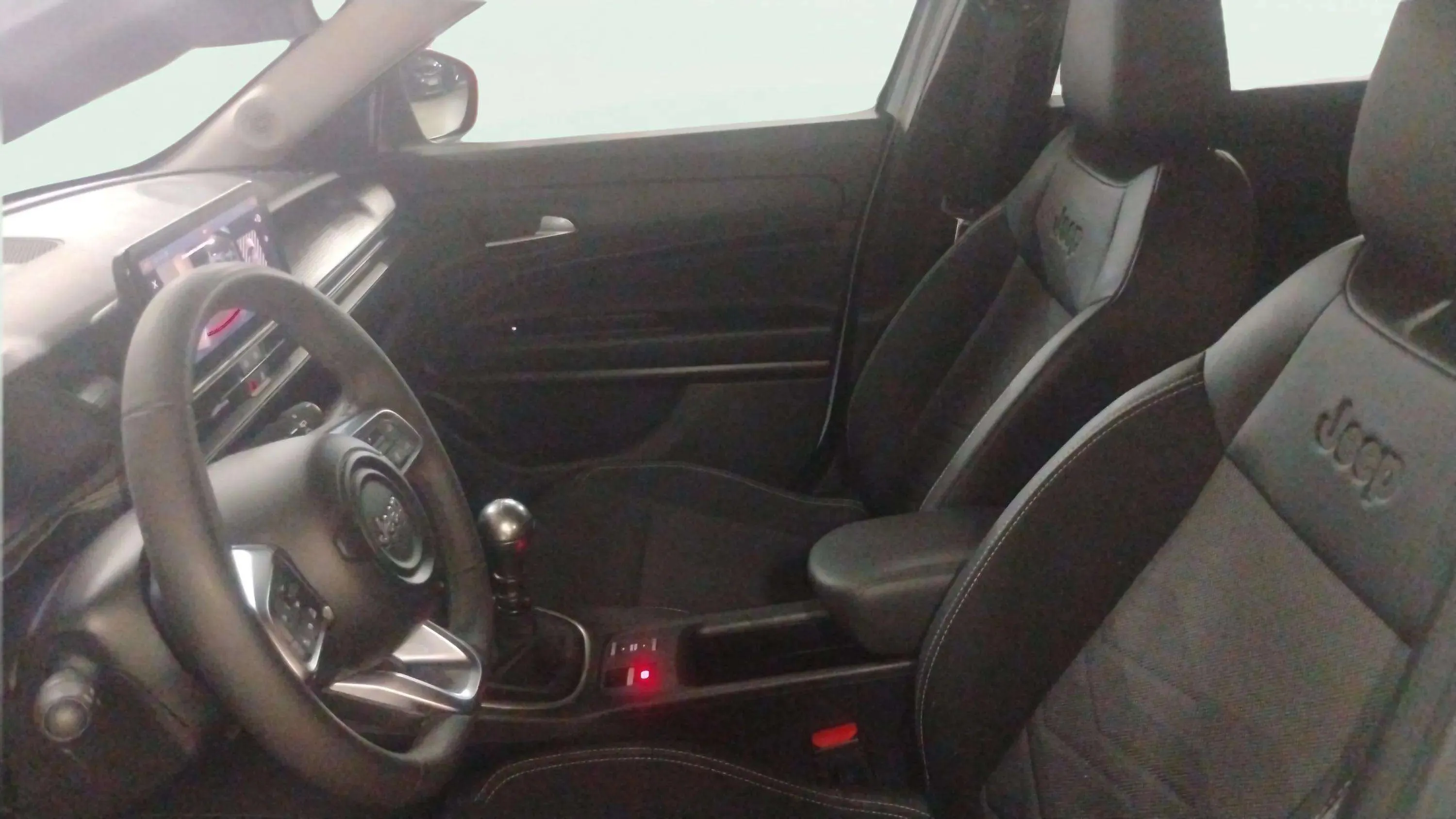 Jeep Avenger 1.2 G Altitude - foto 7