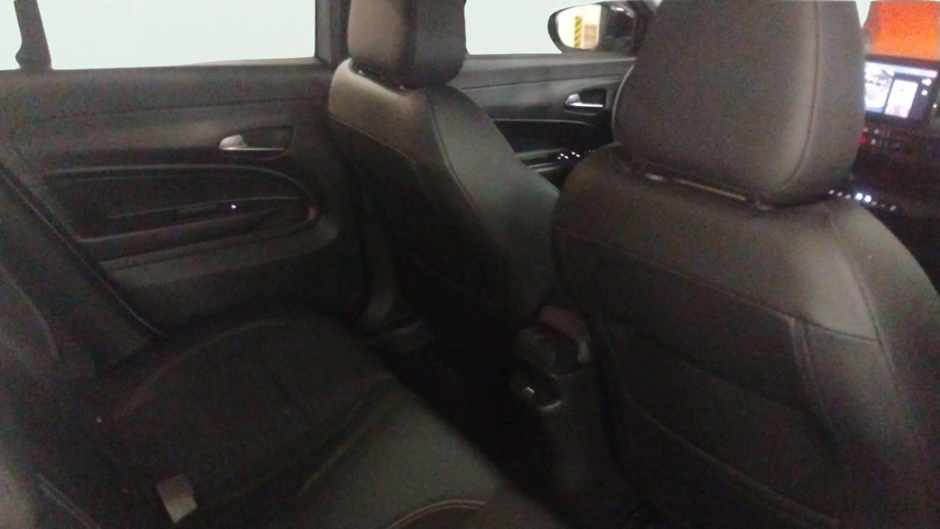 Jeep Avenger 1.2 G Altitude - foto 15