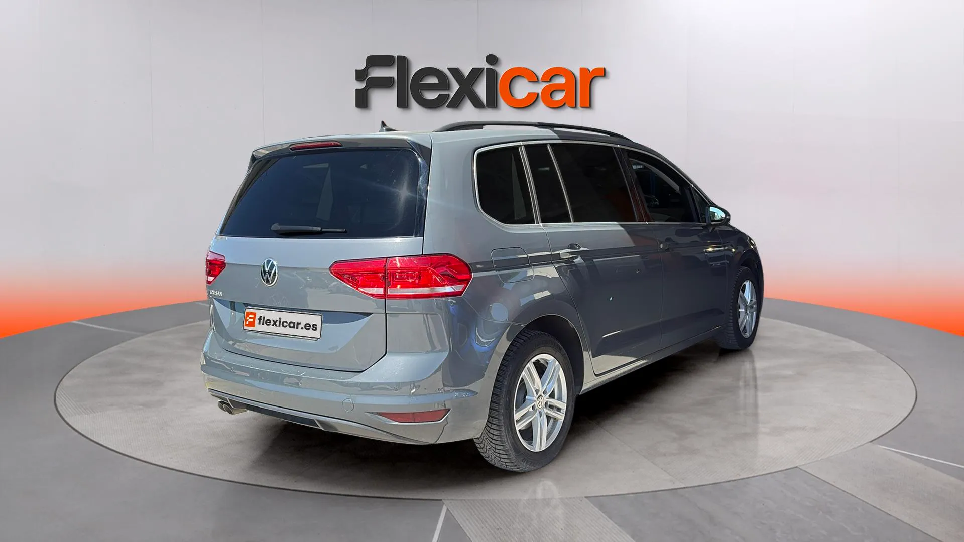 Volkswagen Touran Advance 2.0 TDI DSG - foto 8