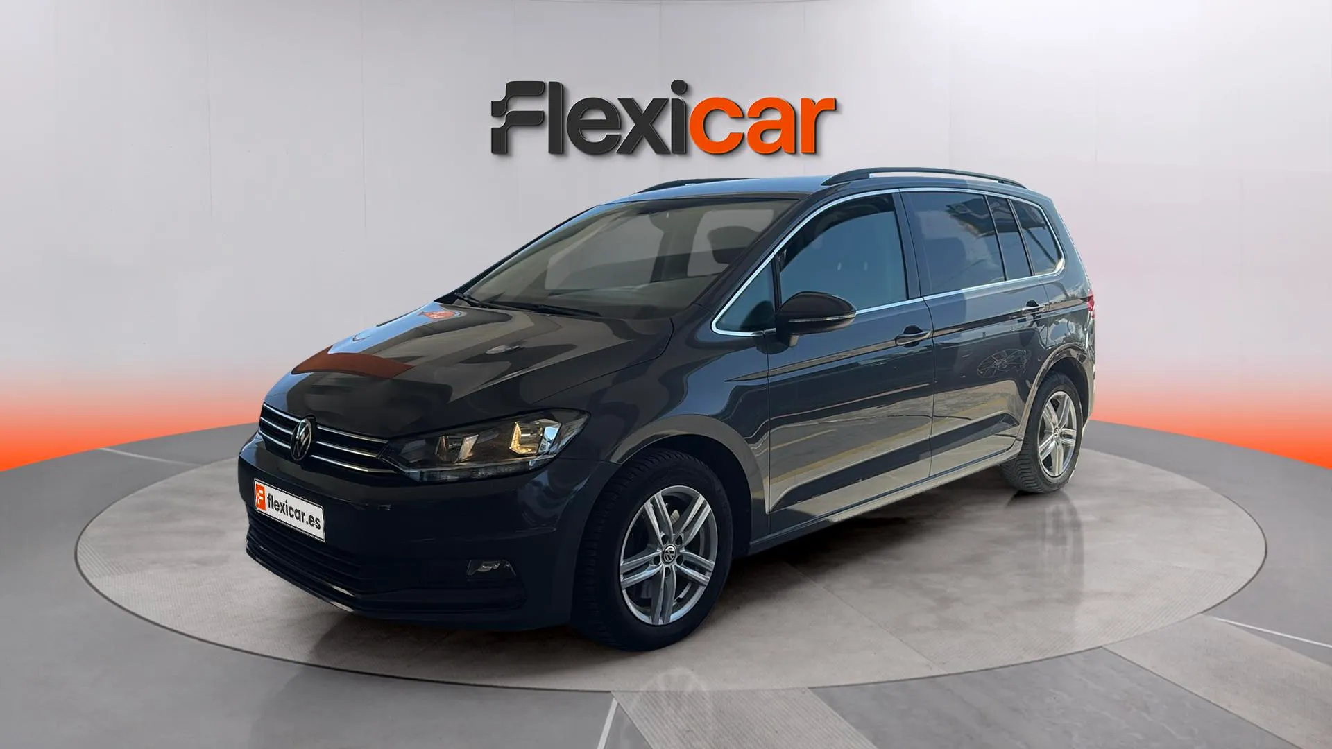 Volkswagen Touran Advance 2.0 TDI DSG - foto 3