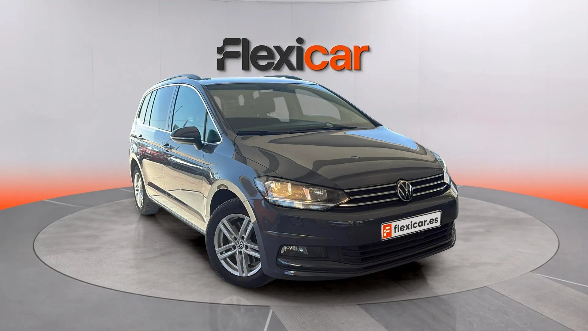 Volkswagen Touran Advance 2.0 TDI DSG - foto 11