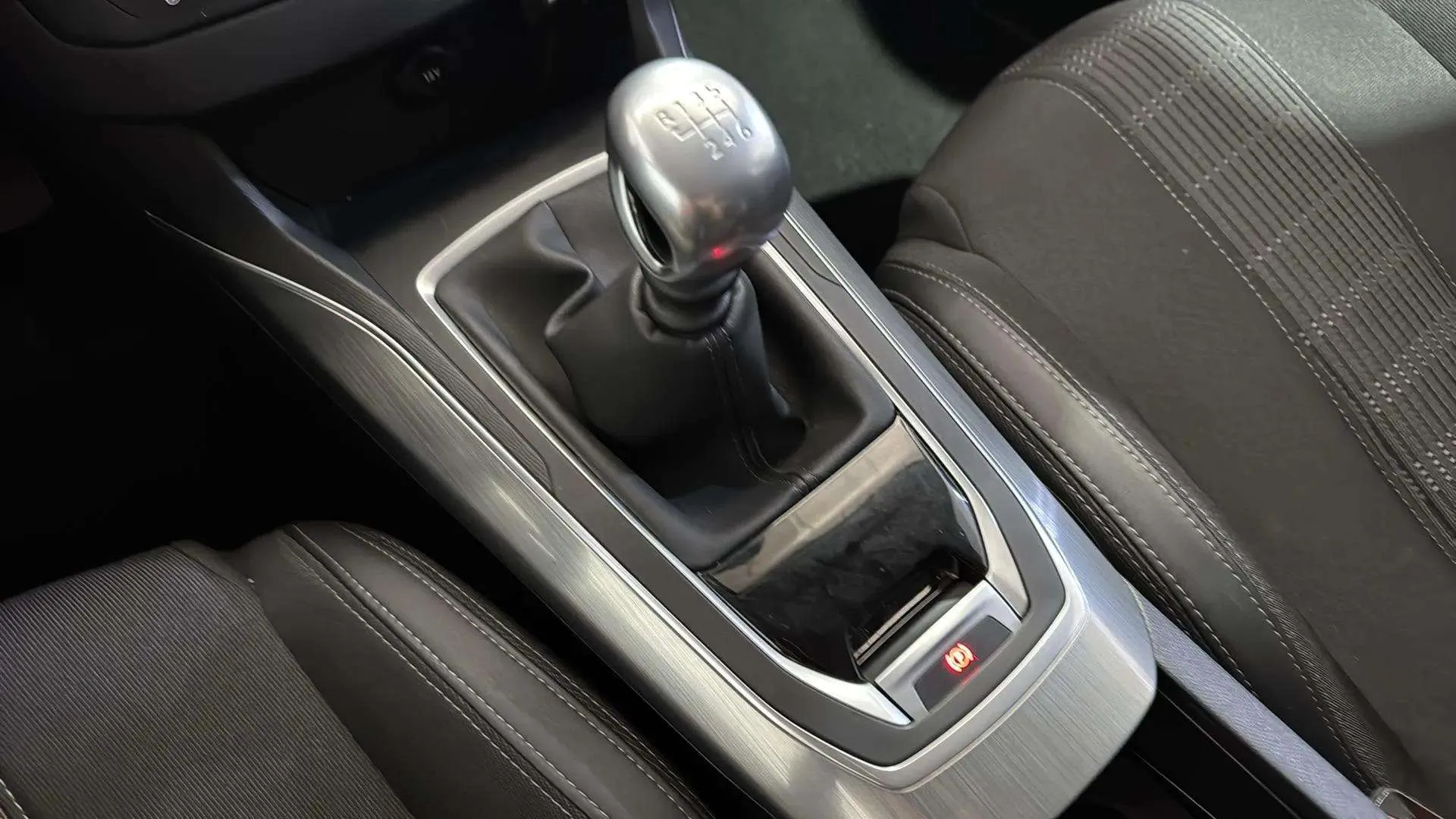 Peugeot 308 Allure 1.5 BlueHDi - foto 18